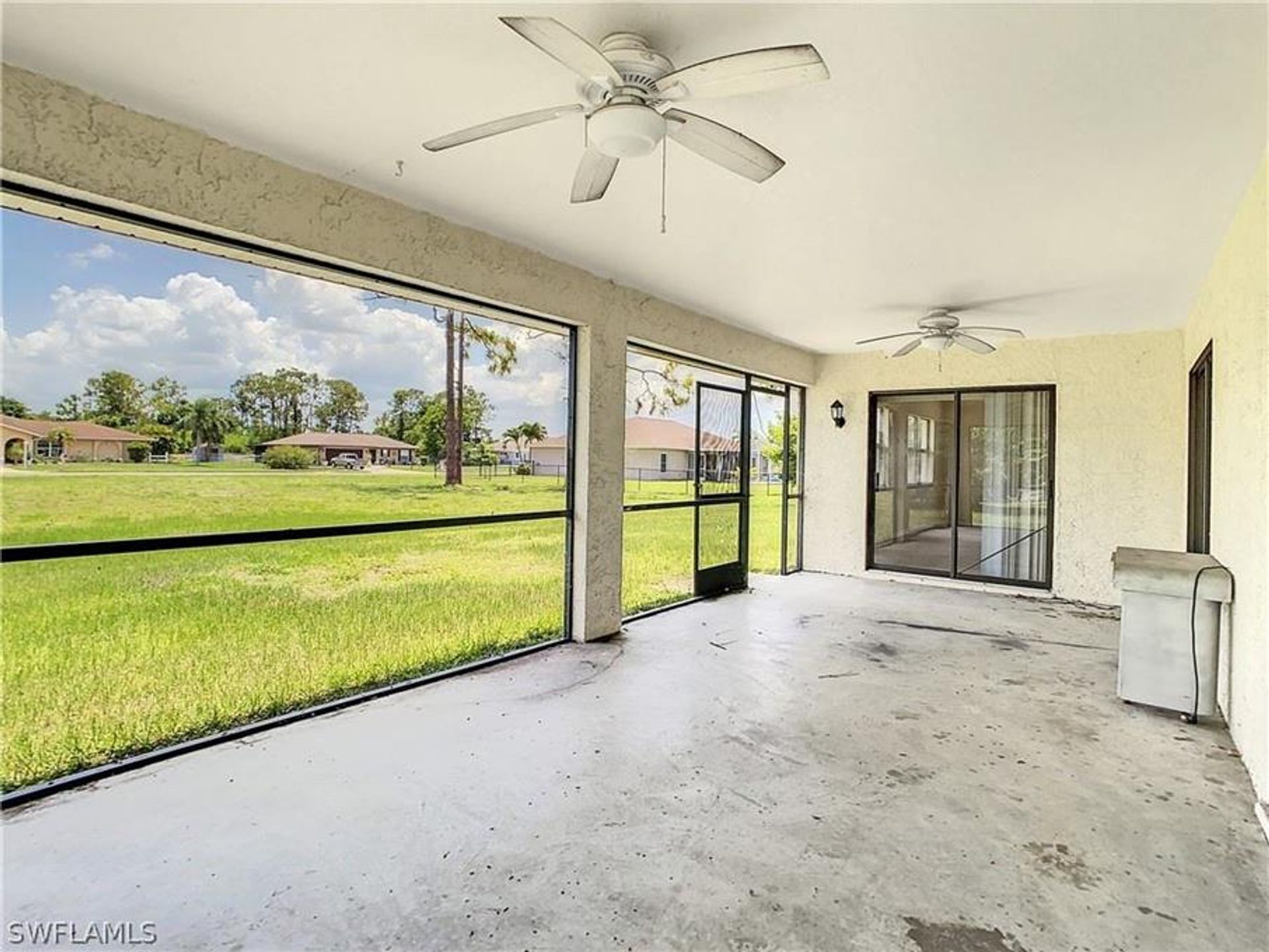 House in Lehigh Acres, Florida 10771637