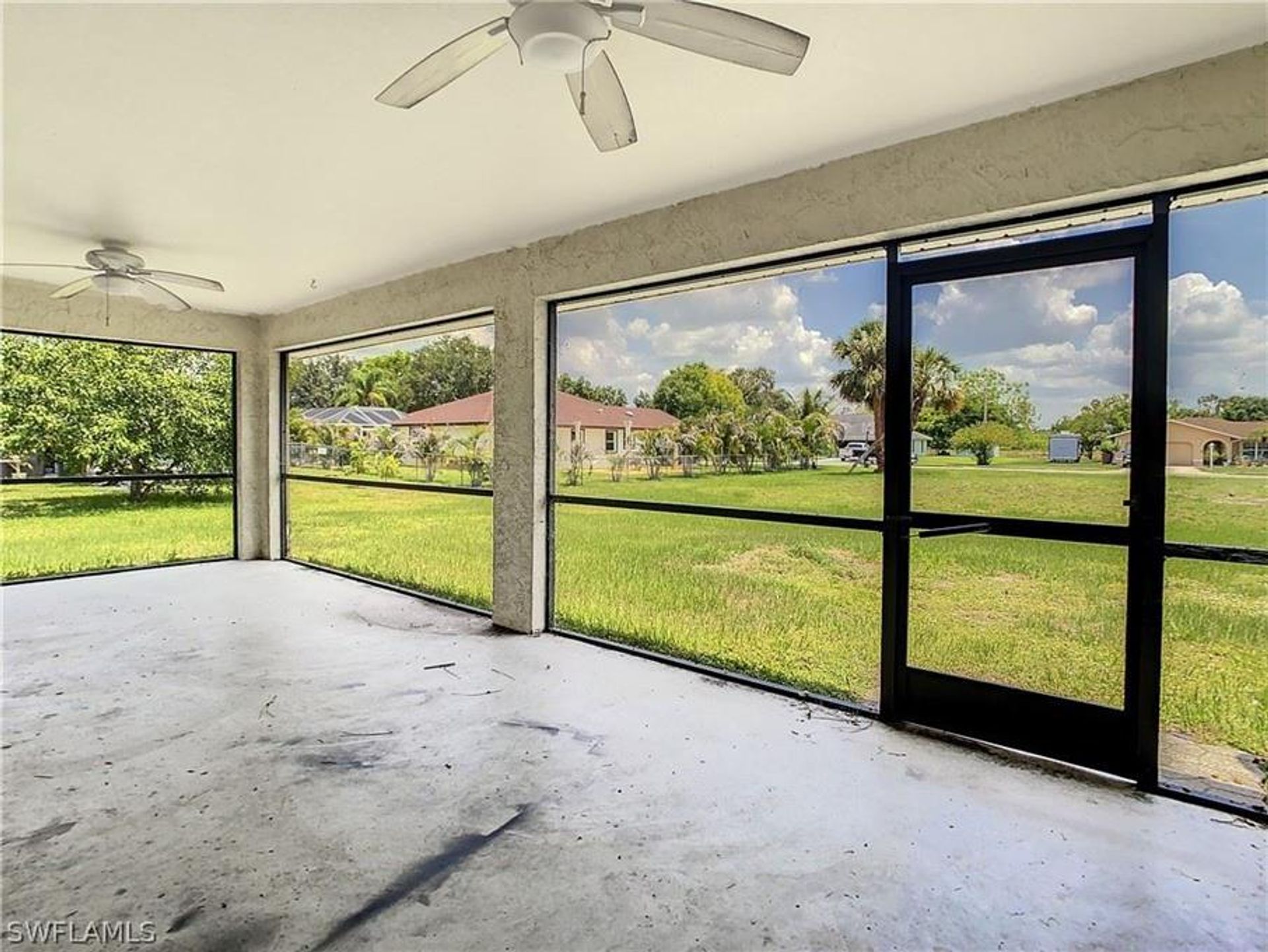 House in Lehigh Acres, Florida 10771637