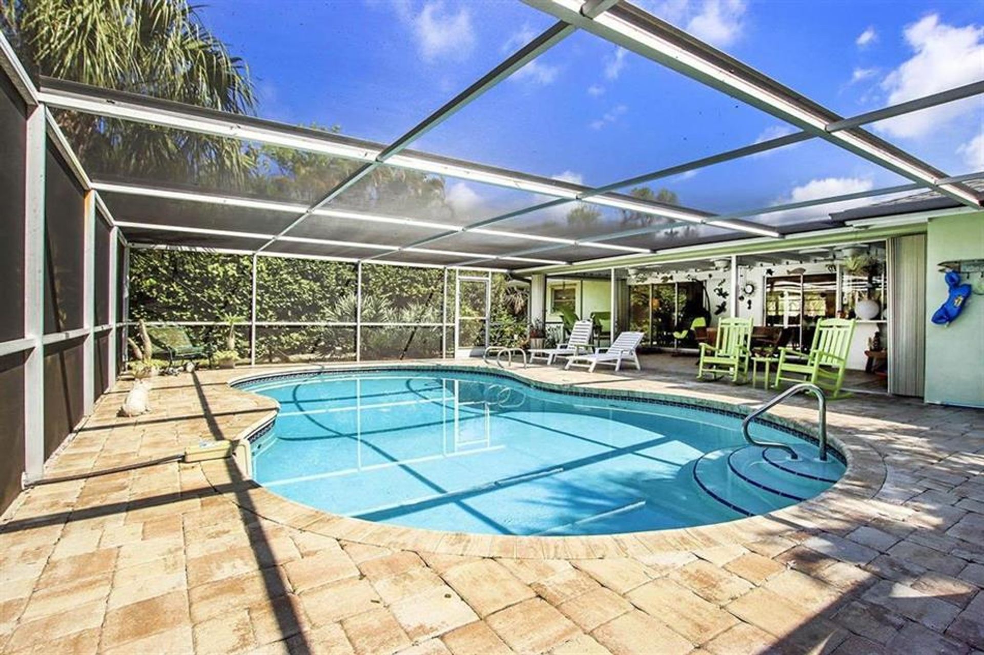 House in Sanibel, Florida 10771725