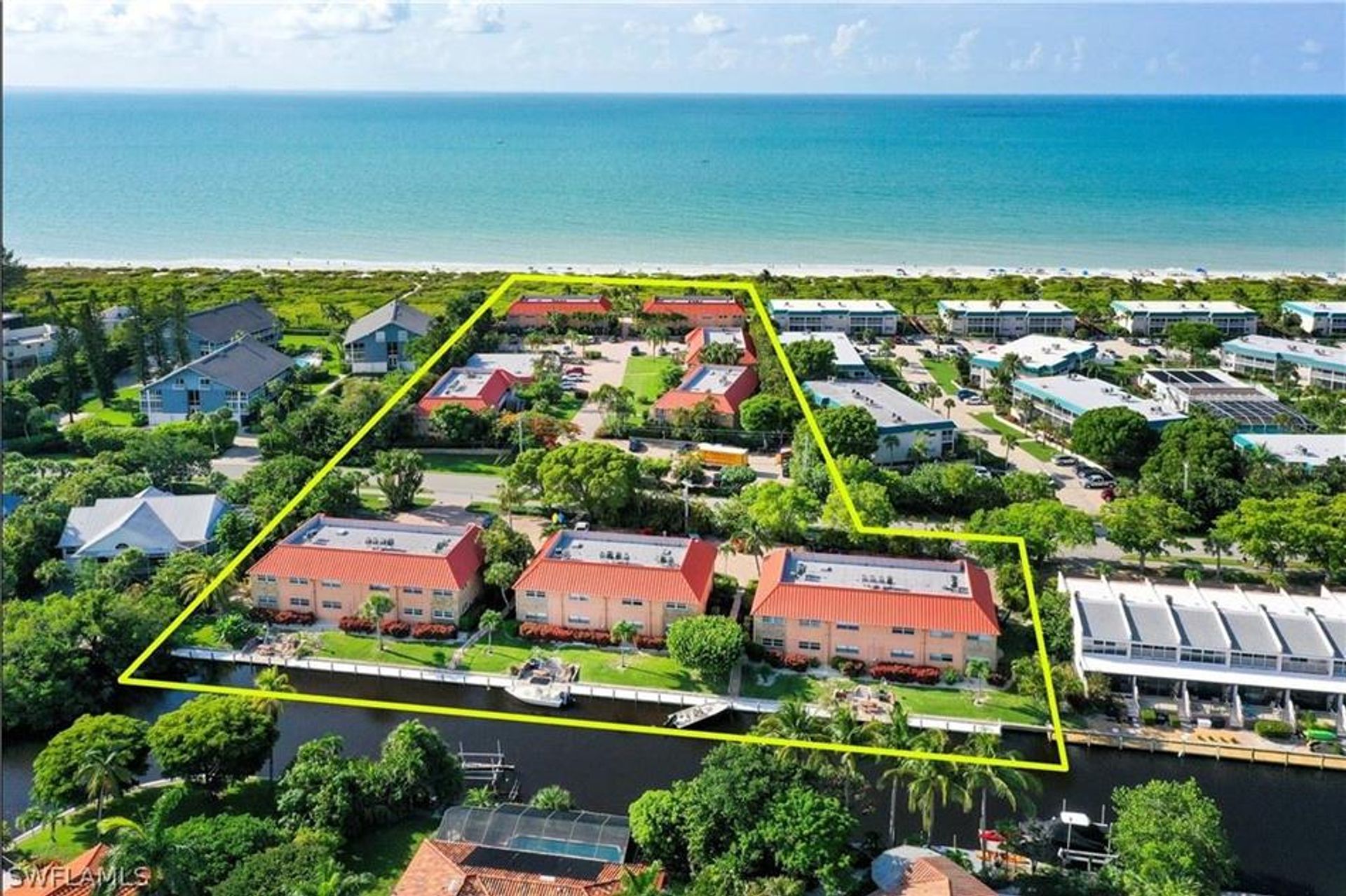 Condominium in Sanibel, Florida 10771737