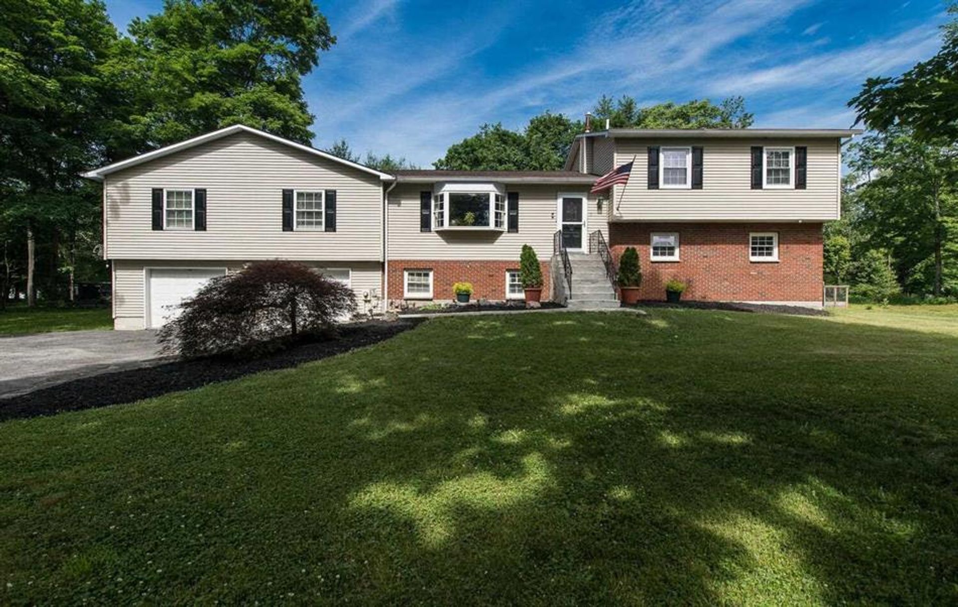 House in Swartoutville, New York 10771962