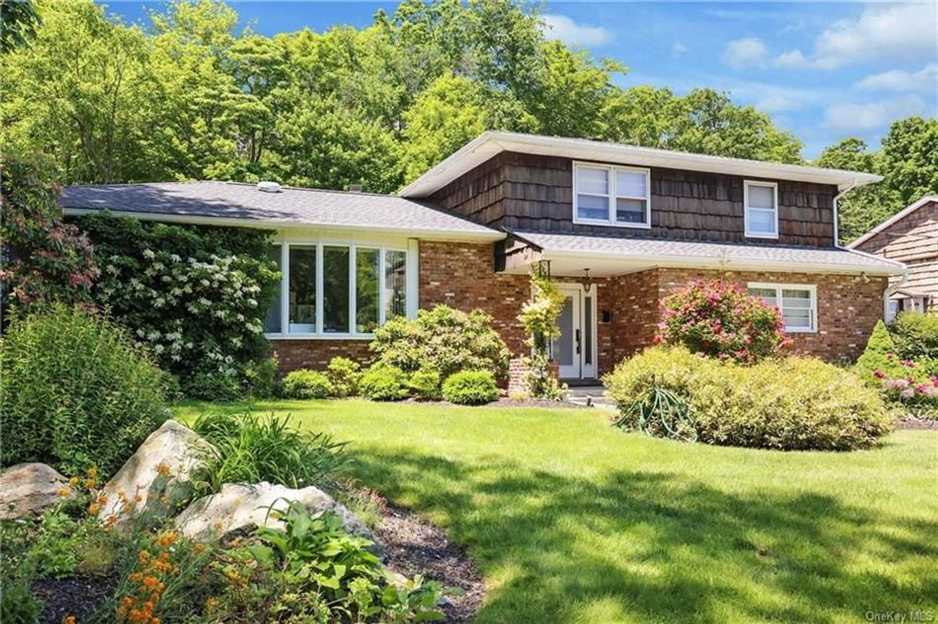 House in Mahopac, New York 10772050