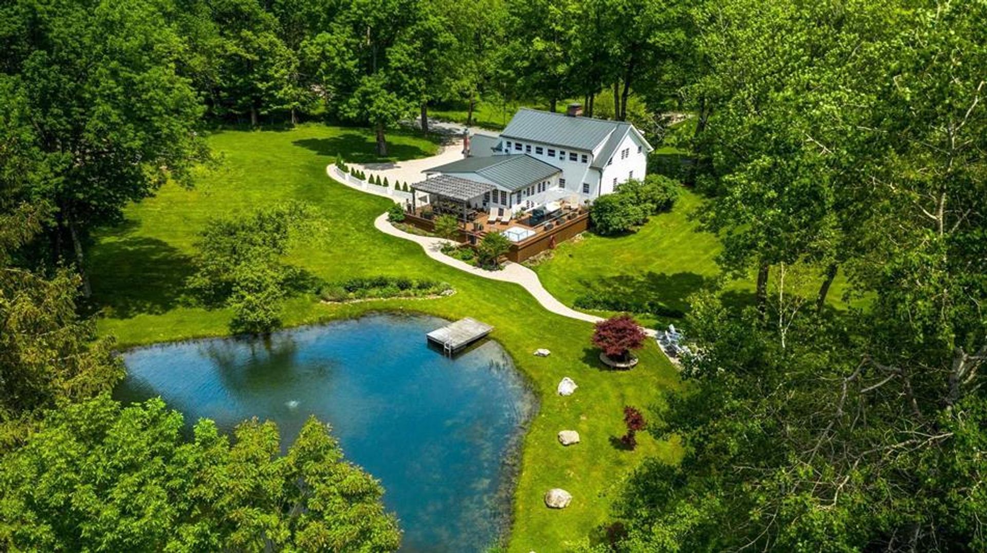 House in Green River, New York 10772411