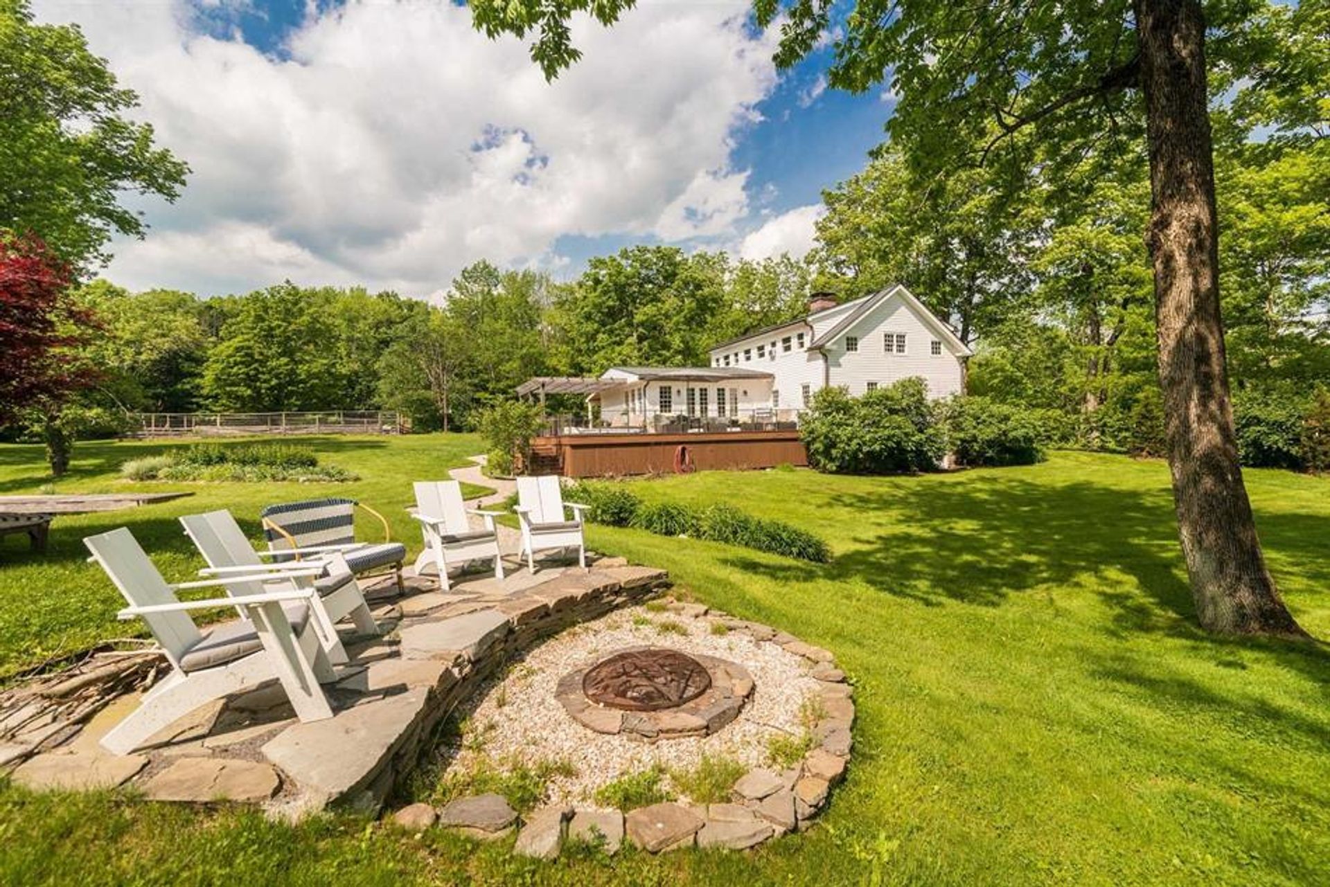 House in Green River, New York 10772411