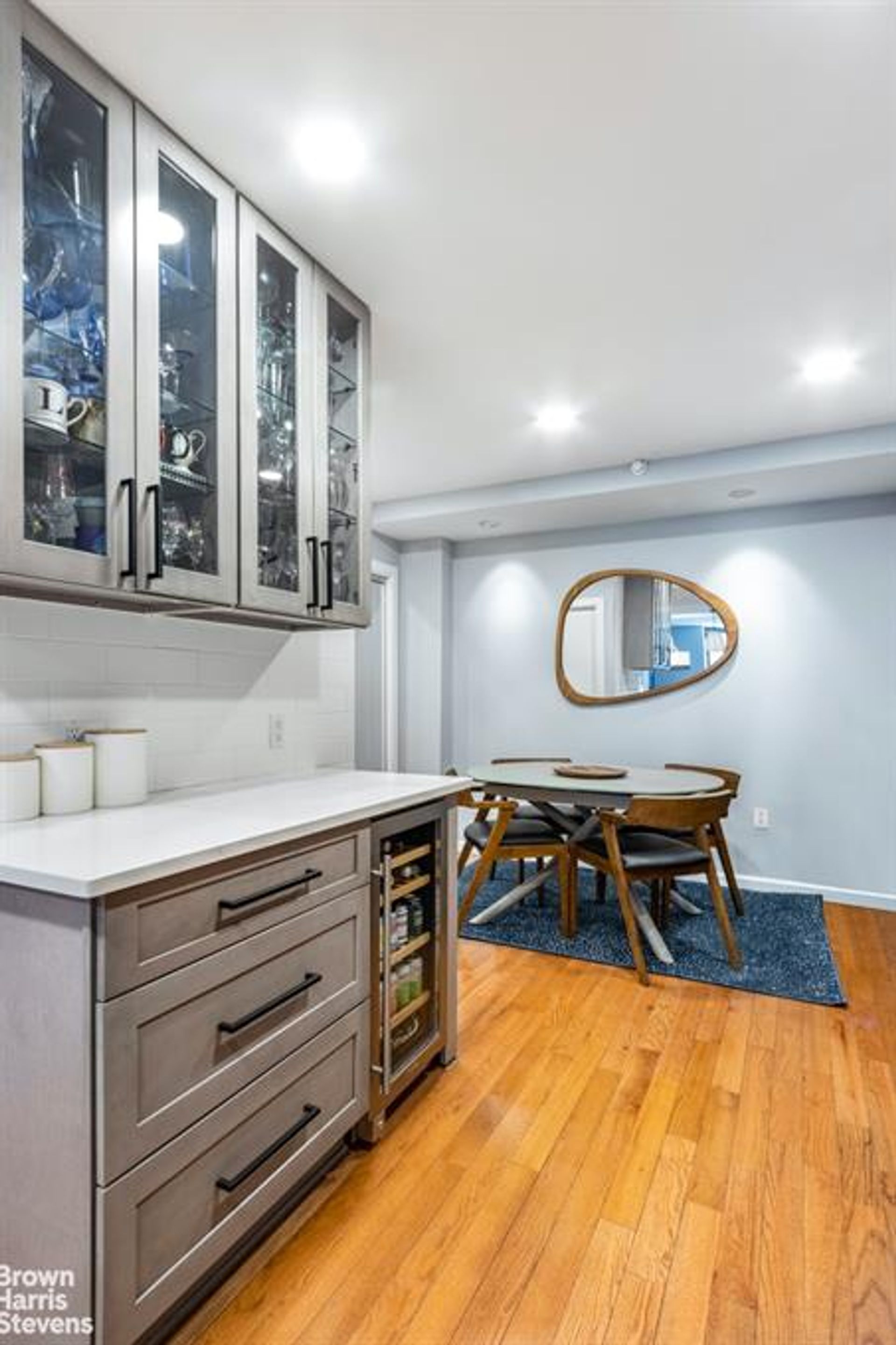 Condominio nel Edgewater, New Jersey 10772425