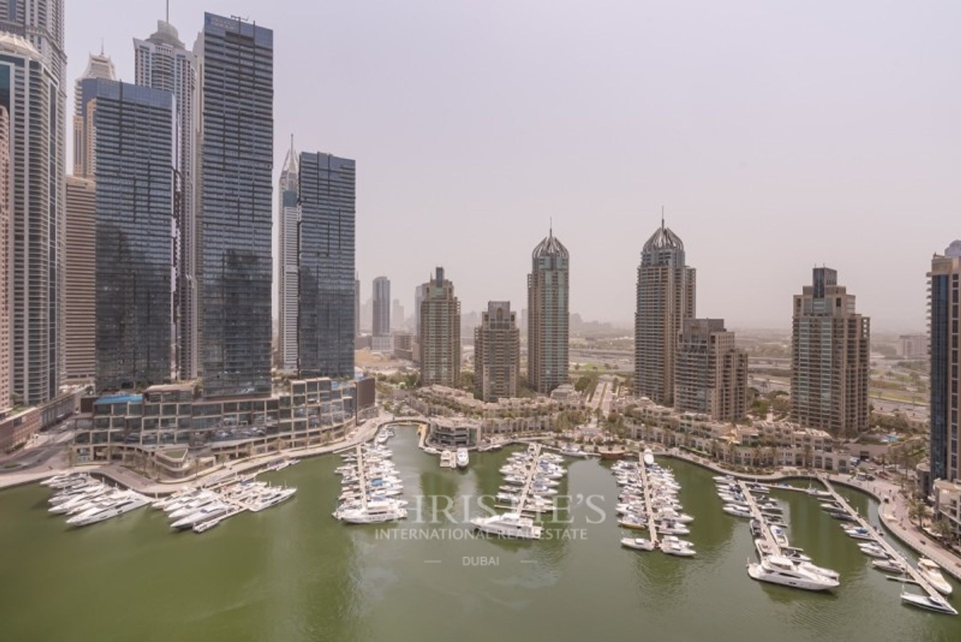 Condominio en Dubai, Dubai 10772637