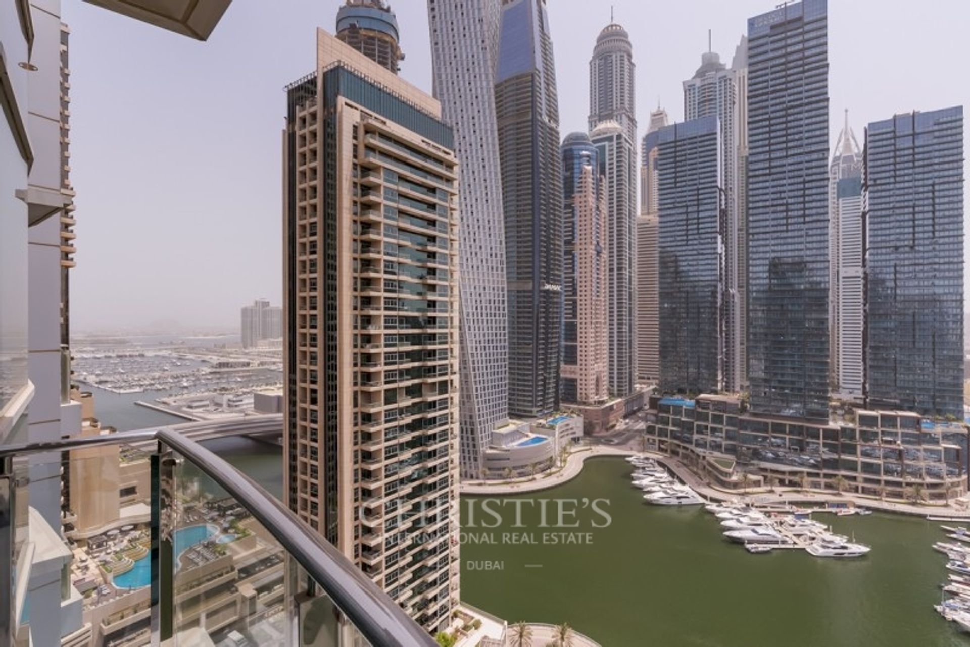 Condominio en Dubai, Dubai 10772637