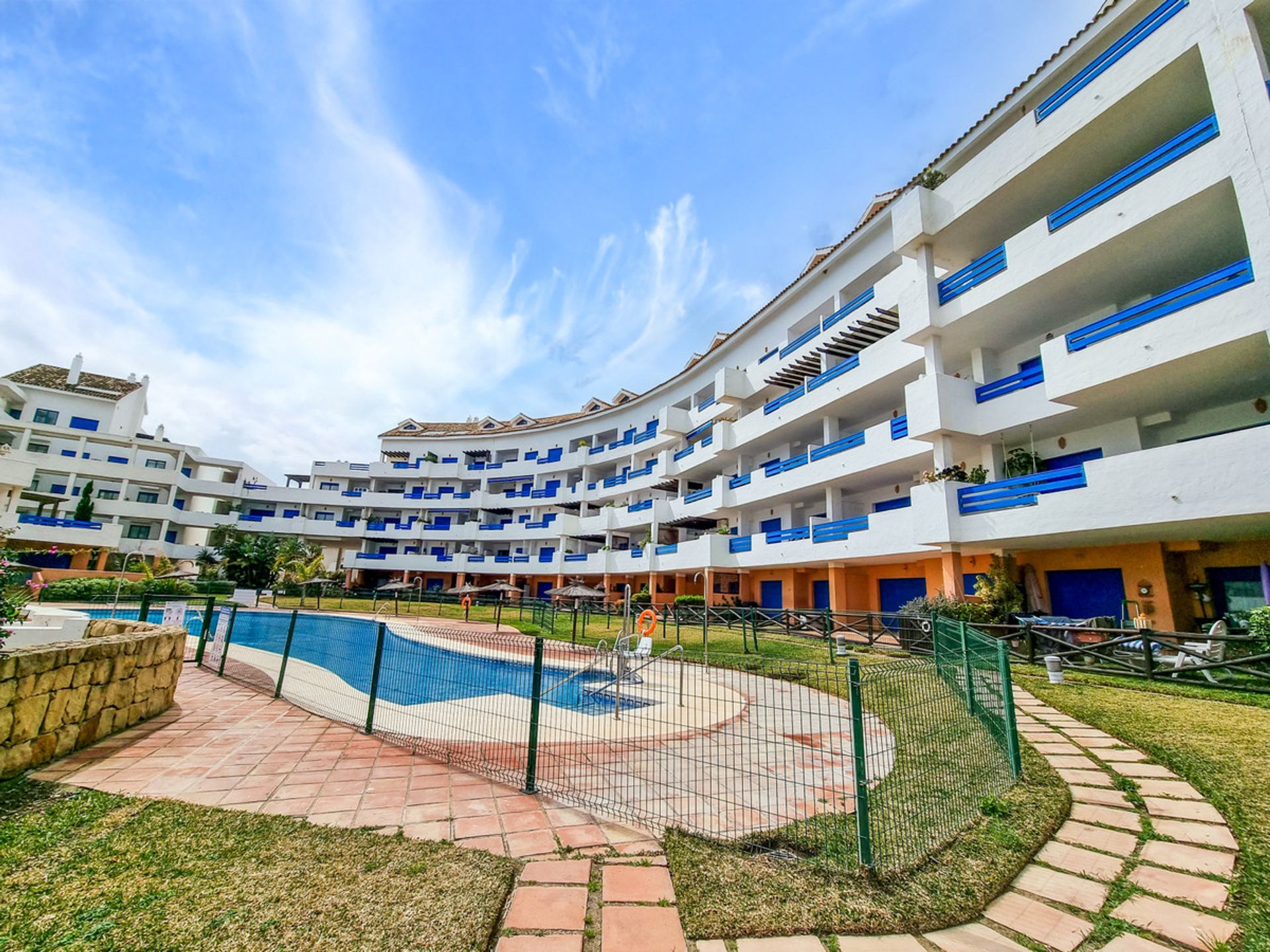 Condominium in Castillo de Sabinillas, Andalusia 10773113