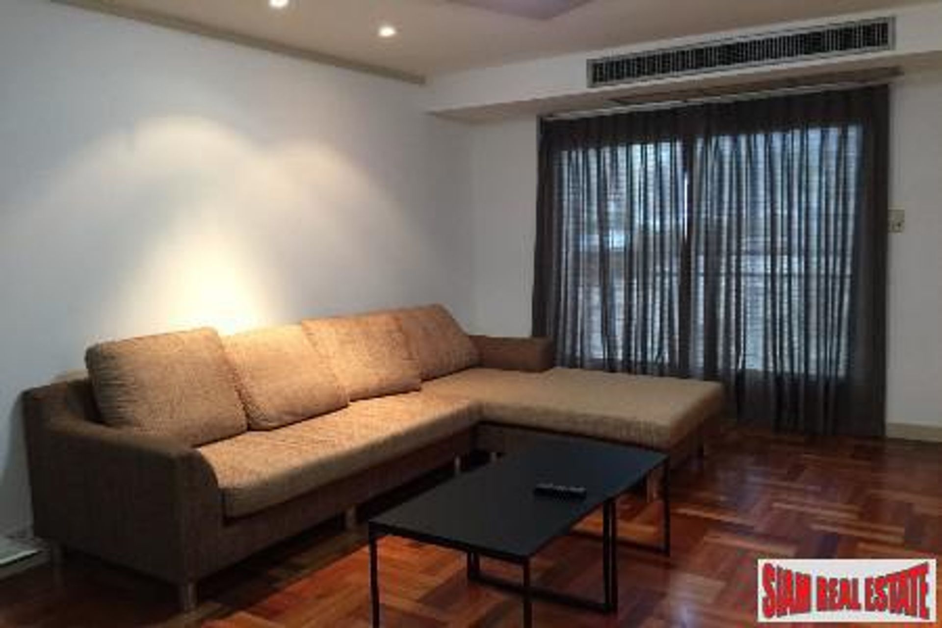 Condominio en Khlong Toei, Krung Thep Maha Nakhon 10773468