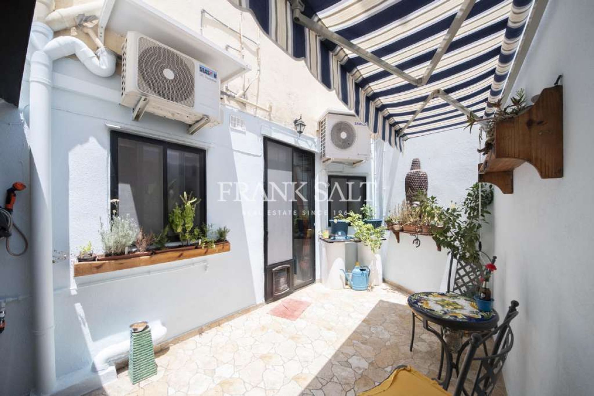 Condominium in Attard,  10773660