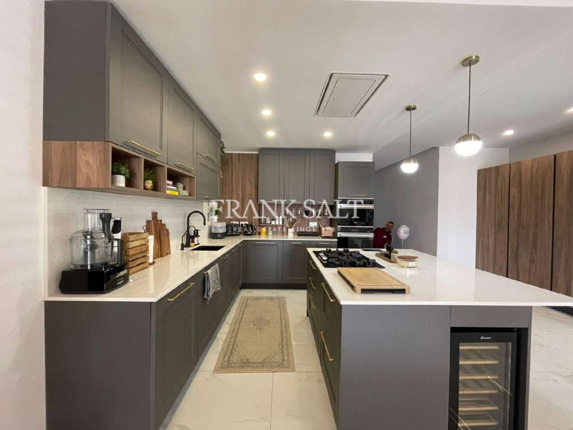 Condominium in San Giljan, San Giljan 10773661