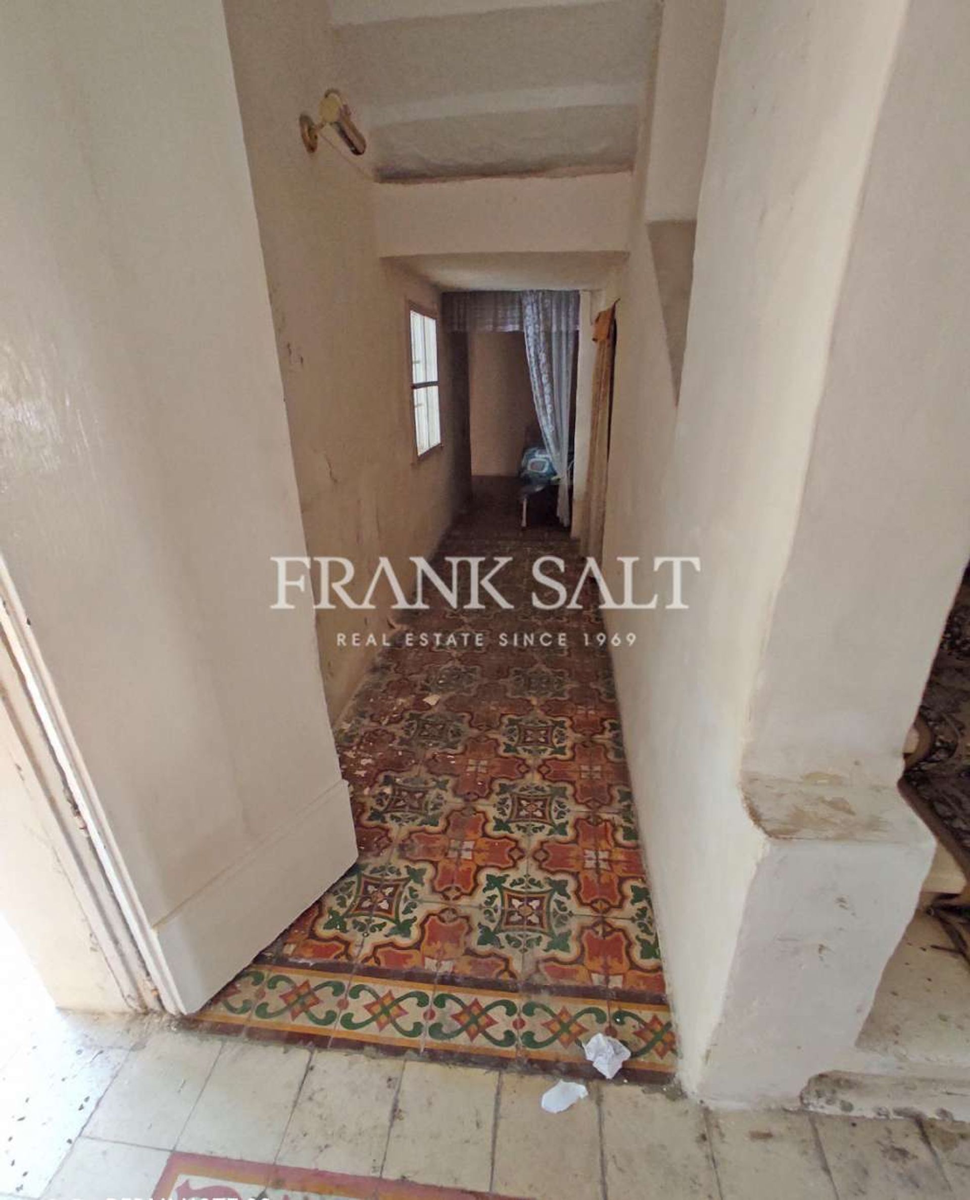 House in Qormi,  10773696