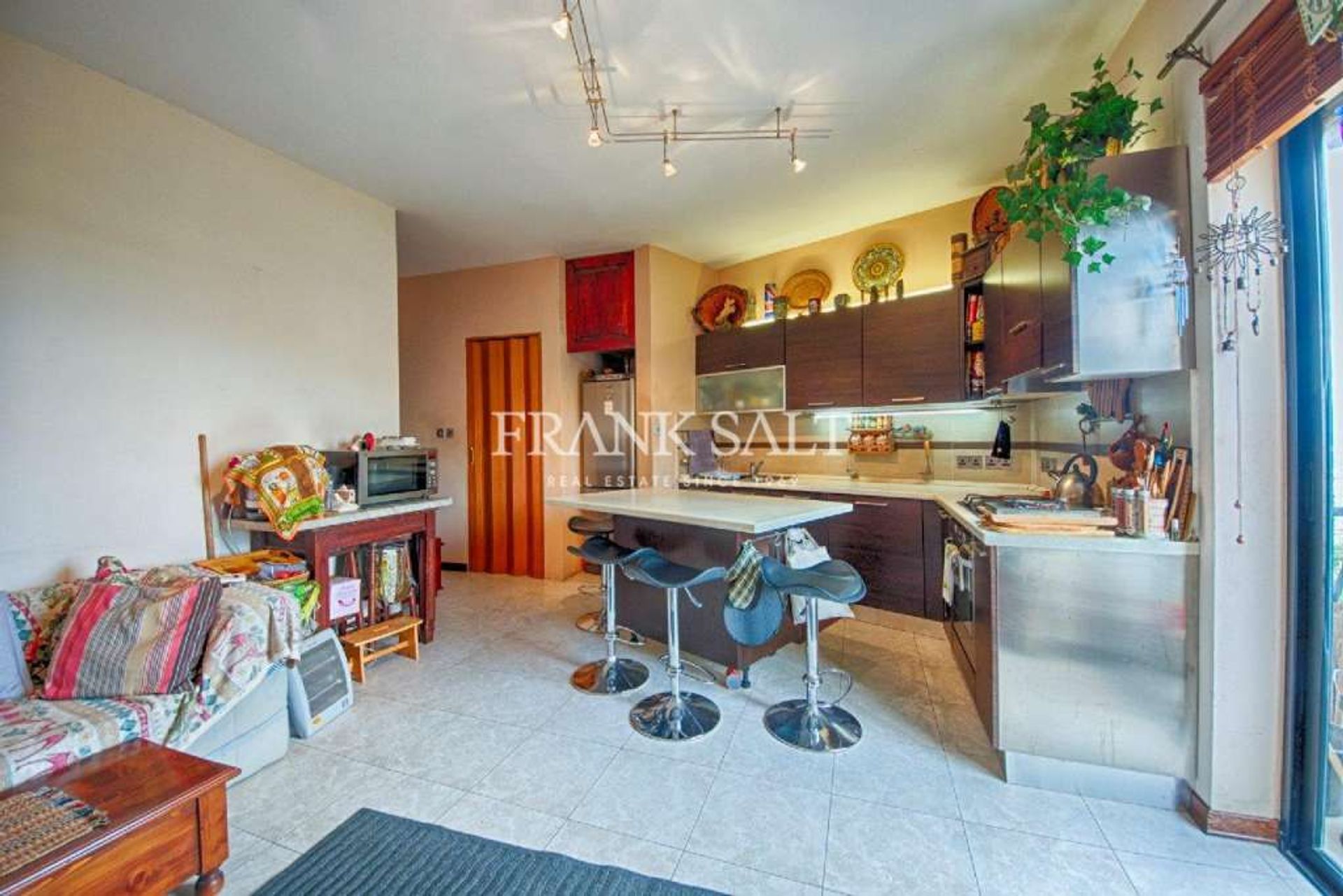 Condominium in San Giljan, San Giljan 10774028