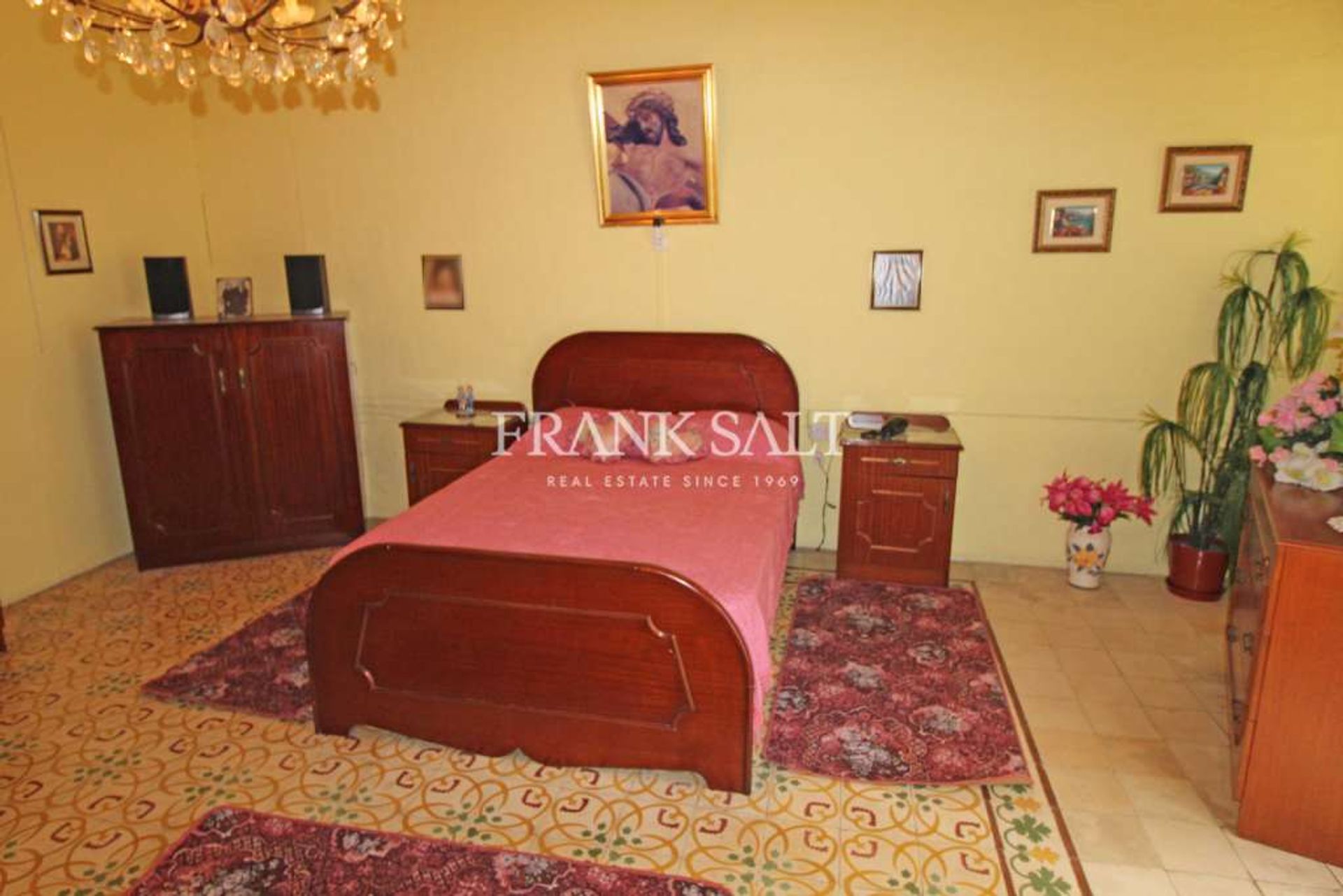 House in Qormi,  10774112