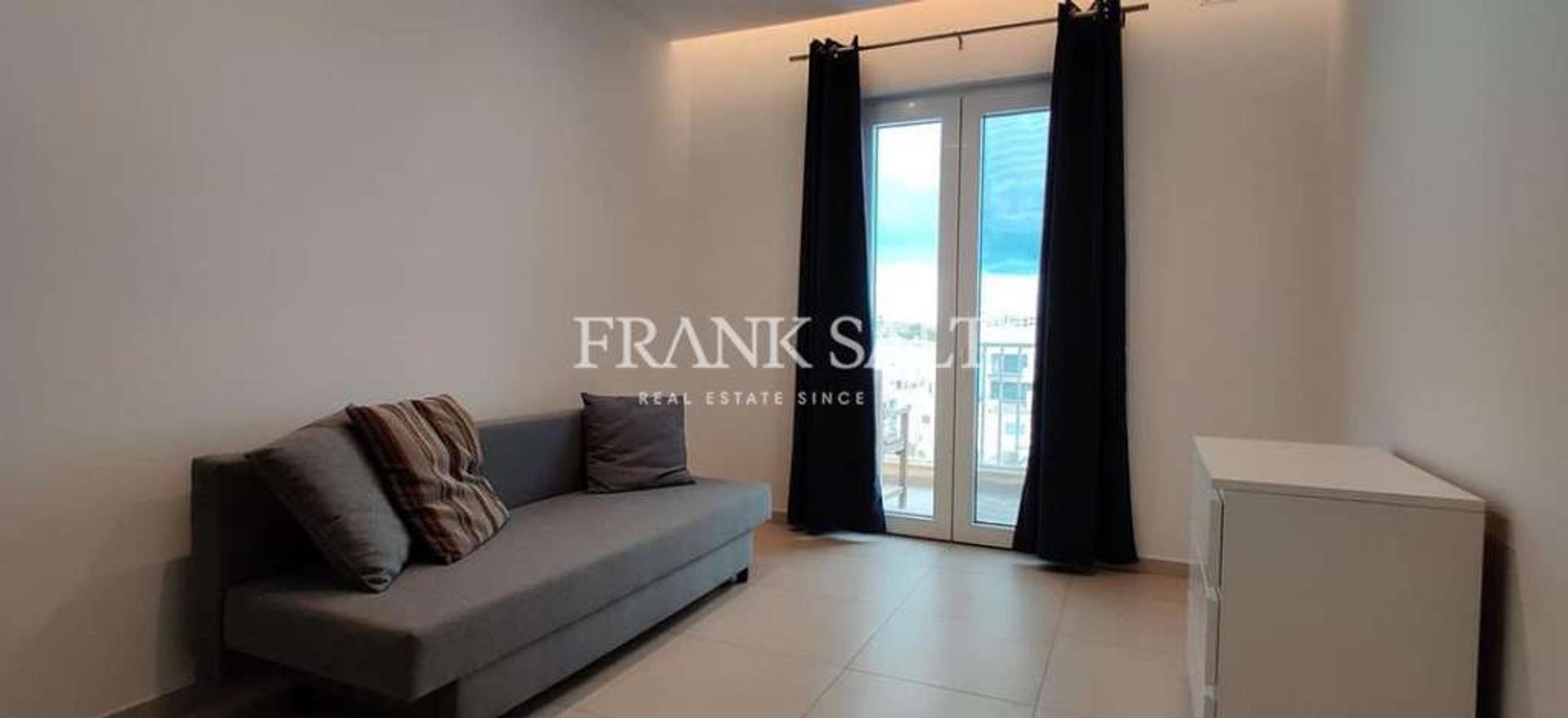 Condominium in Mgarr,  10774398