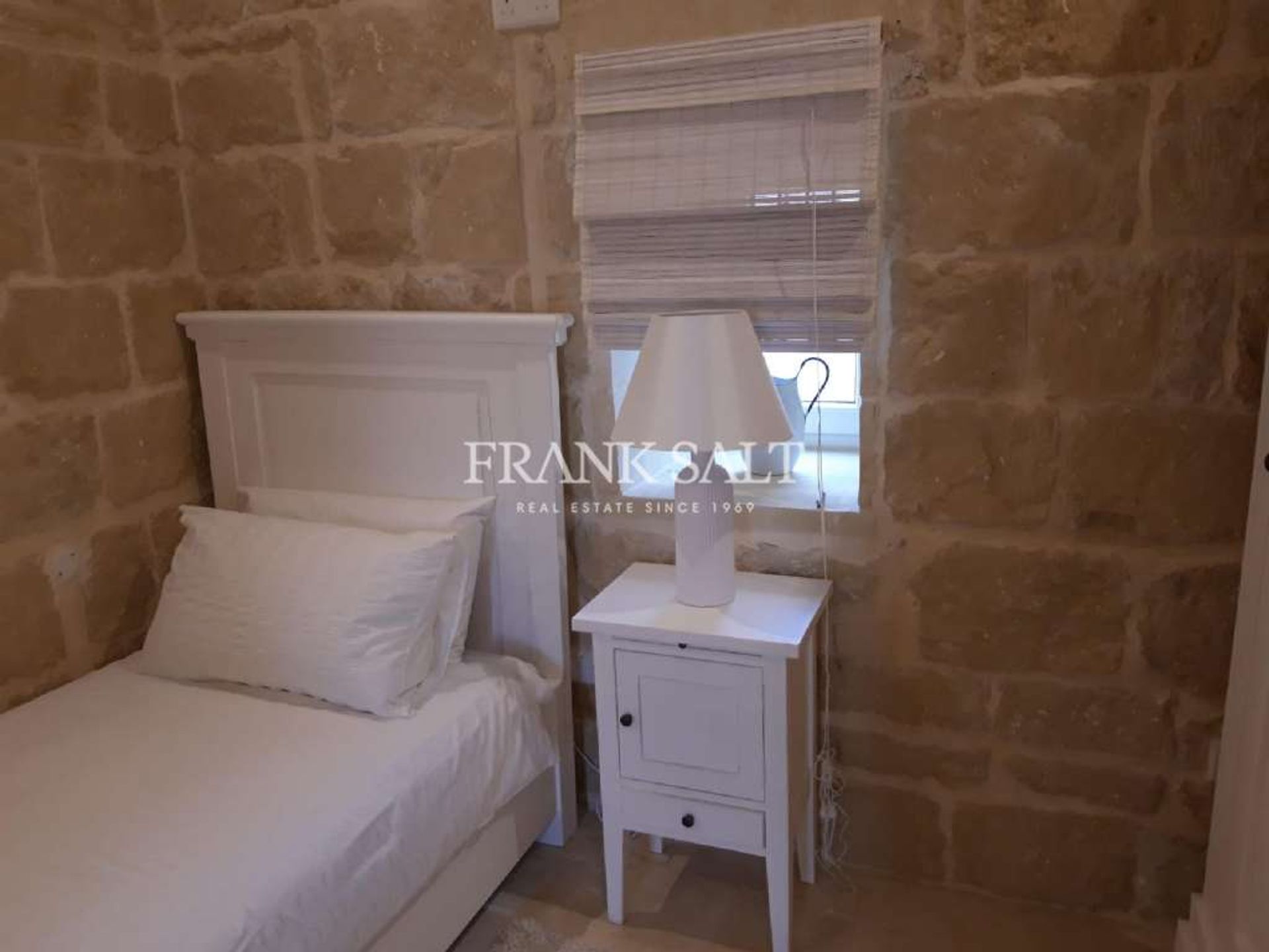 Hus i Gharb,  10774440