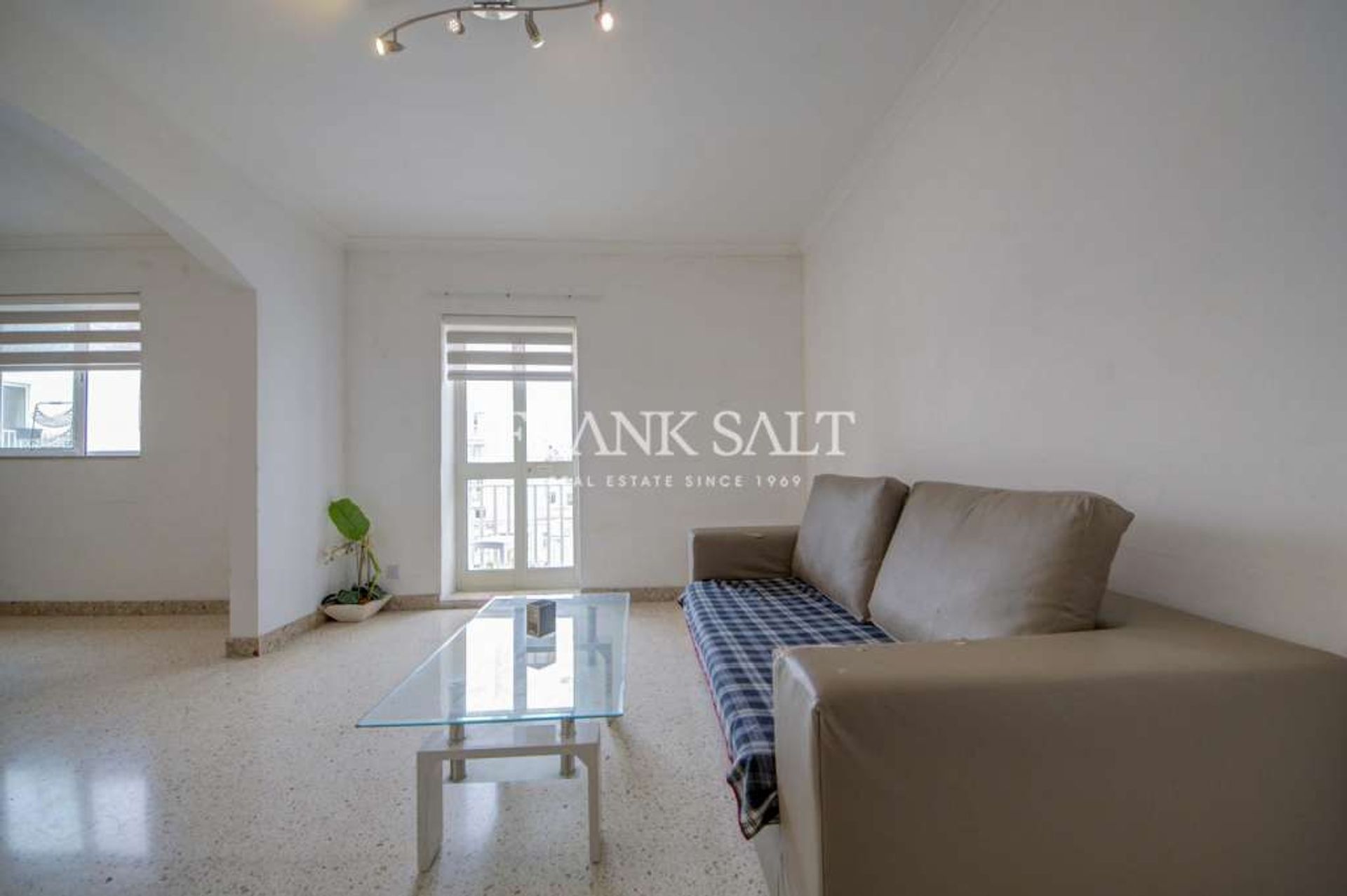 Condominium in San Giljan, San Giljan 10775084