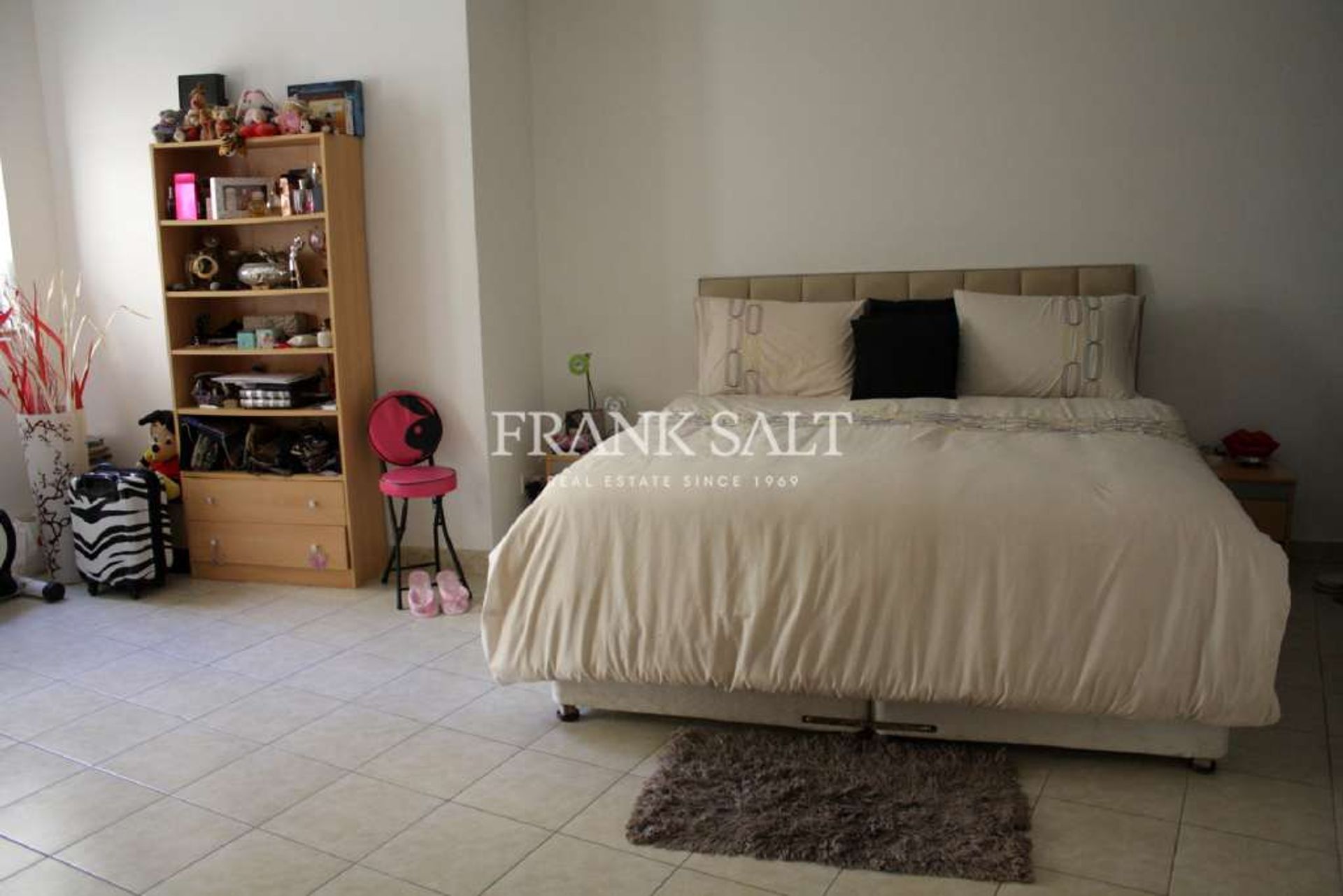 Condominium in San Giljan, San Giljan 10775174