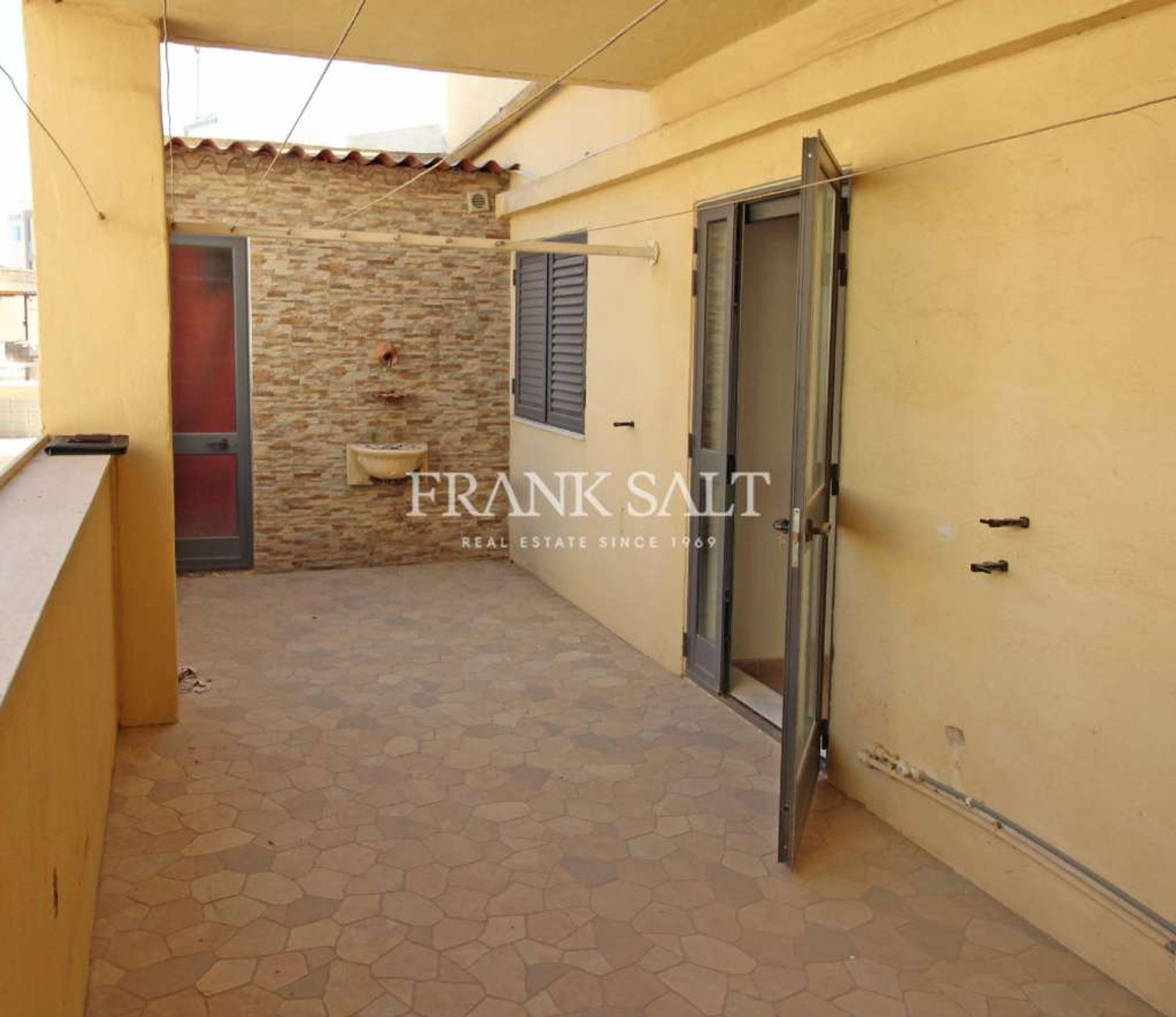 Condominium dans Has-Sajd, Zabbar 10775177