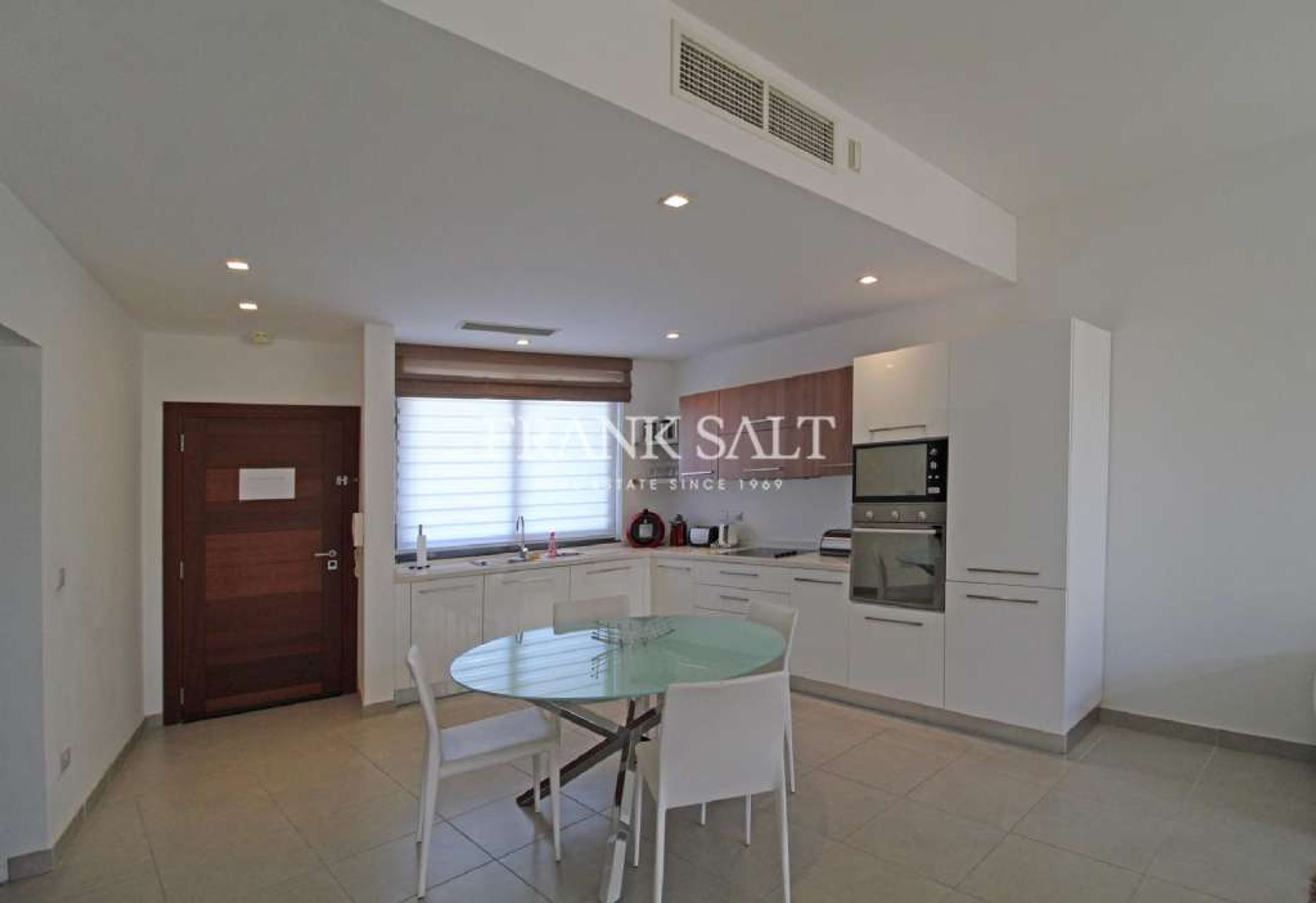 Condominium in San Giljan, San Giljan 10775329