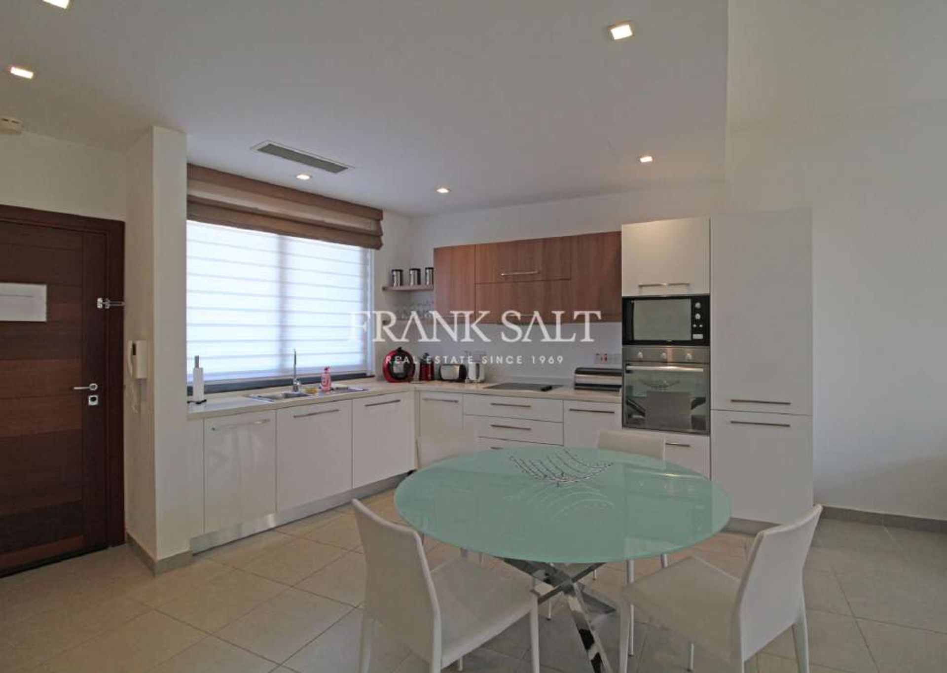 Condominium in San Giljan, San Giljan 10775329