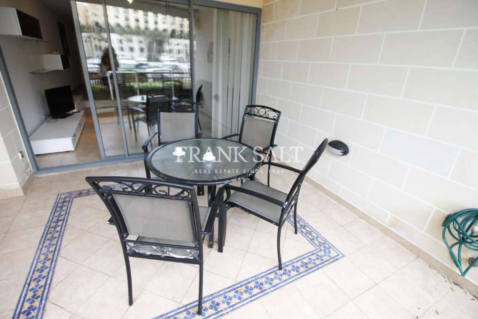 Condominium in San Giljan, San Giljan 10775784