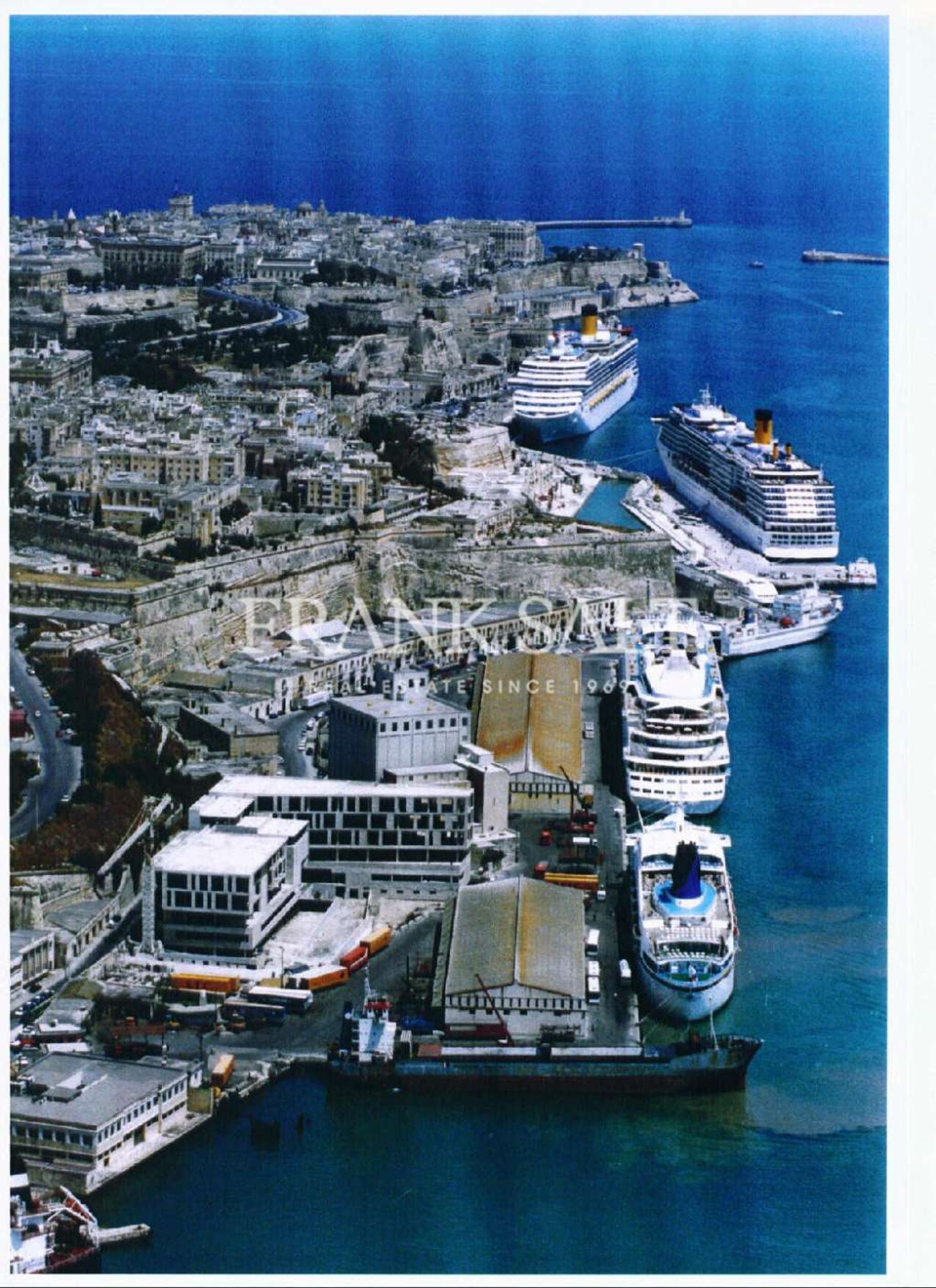 Inny w Il-Marsa,  10775893