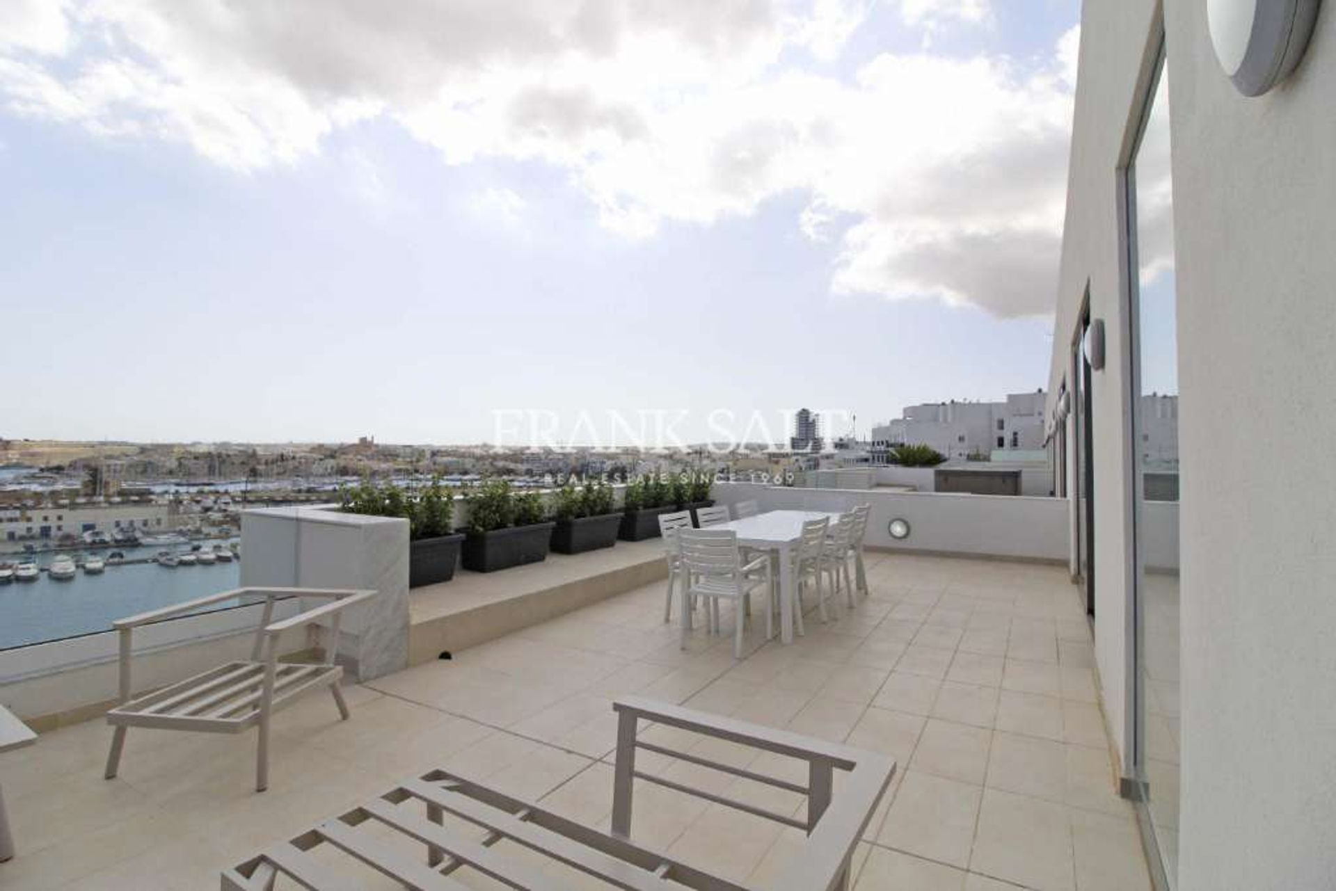 Condominium in Sliema, Sliema 10776690