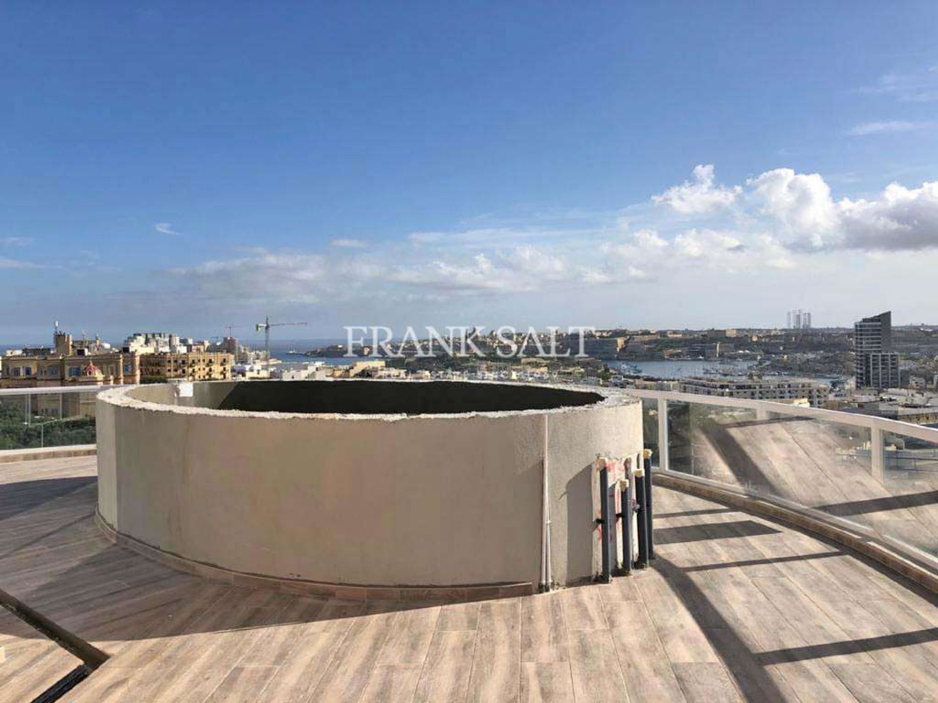 Condominium in San Giljan, San Giljan 10776853