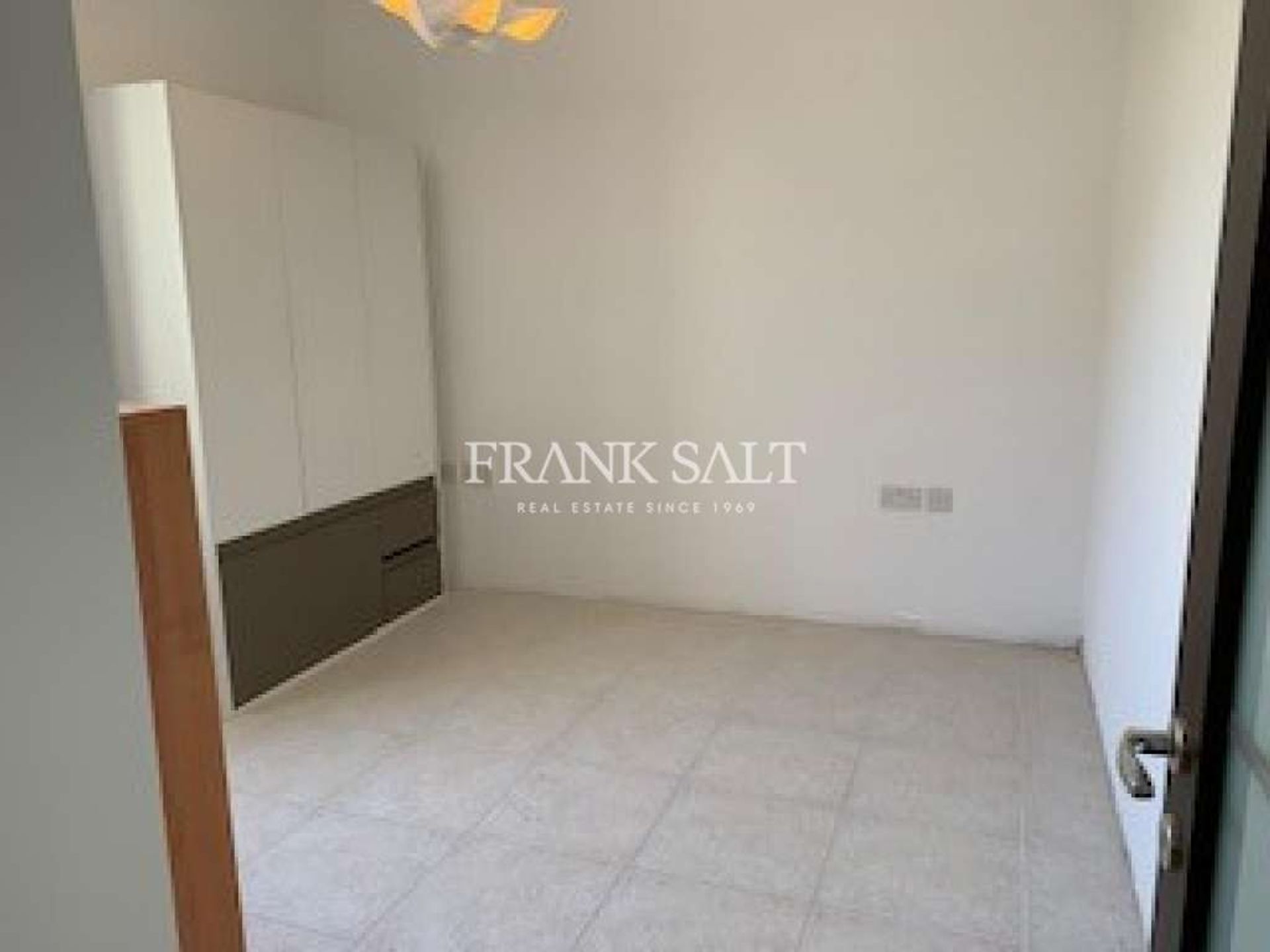 Condominium in Birkirkara,  10777008