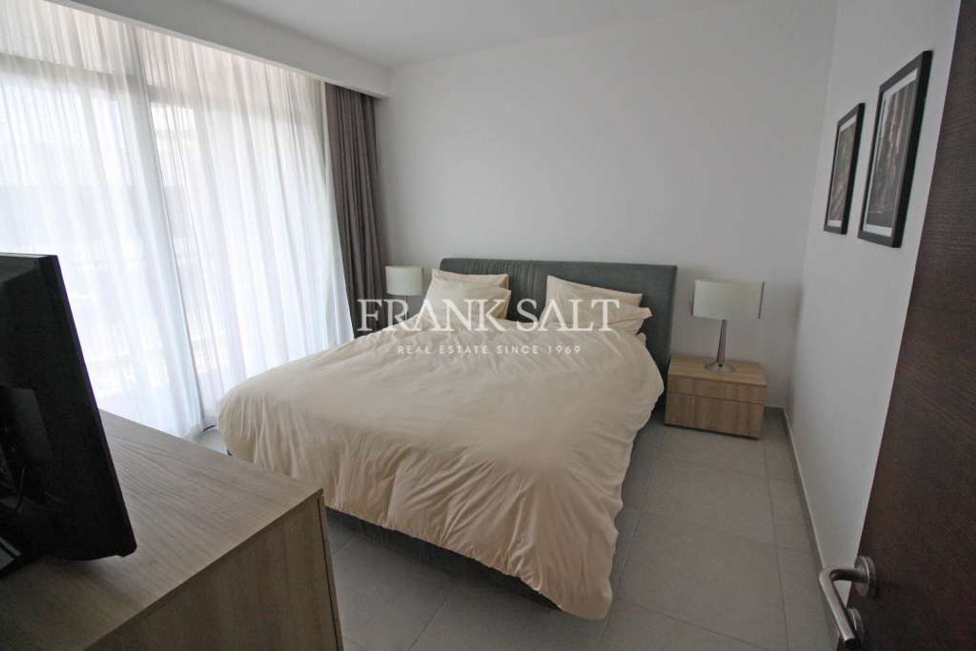 Condominium in San Giljan, San Giljan 10777303