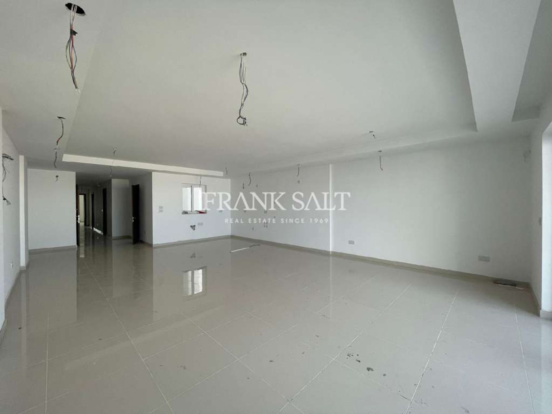 Condominium in San Giljan, San Giljan 10777309