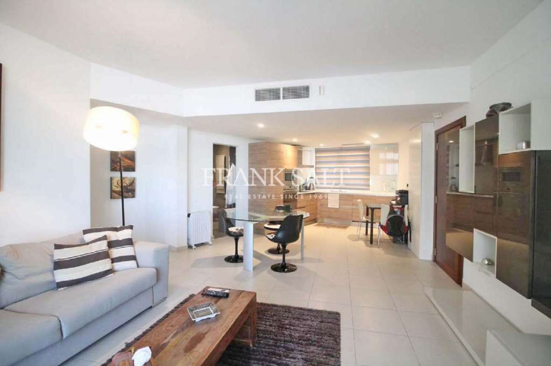 Condominium in San Giljan, San Giljan 10777320