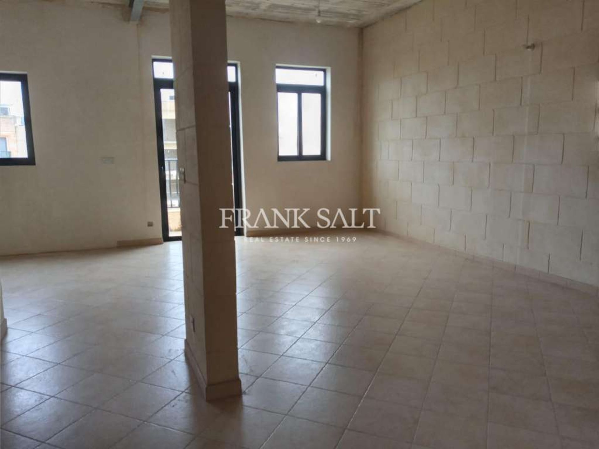 Condominio nel Fontana, Fontana 10777377