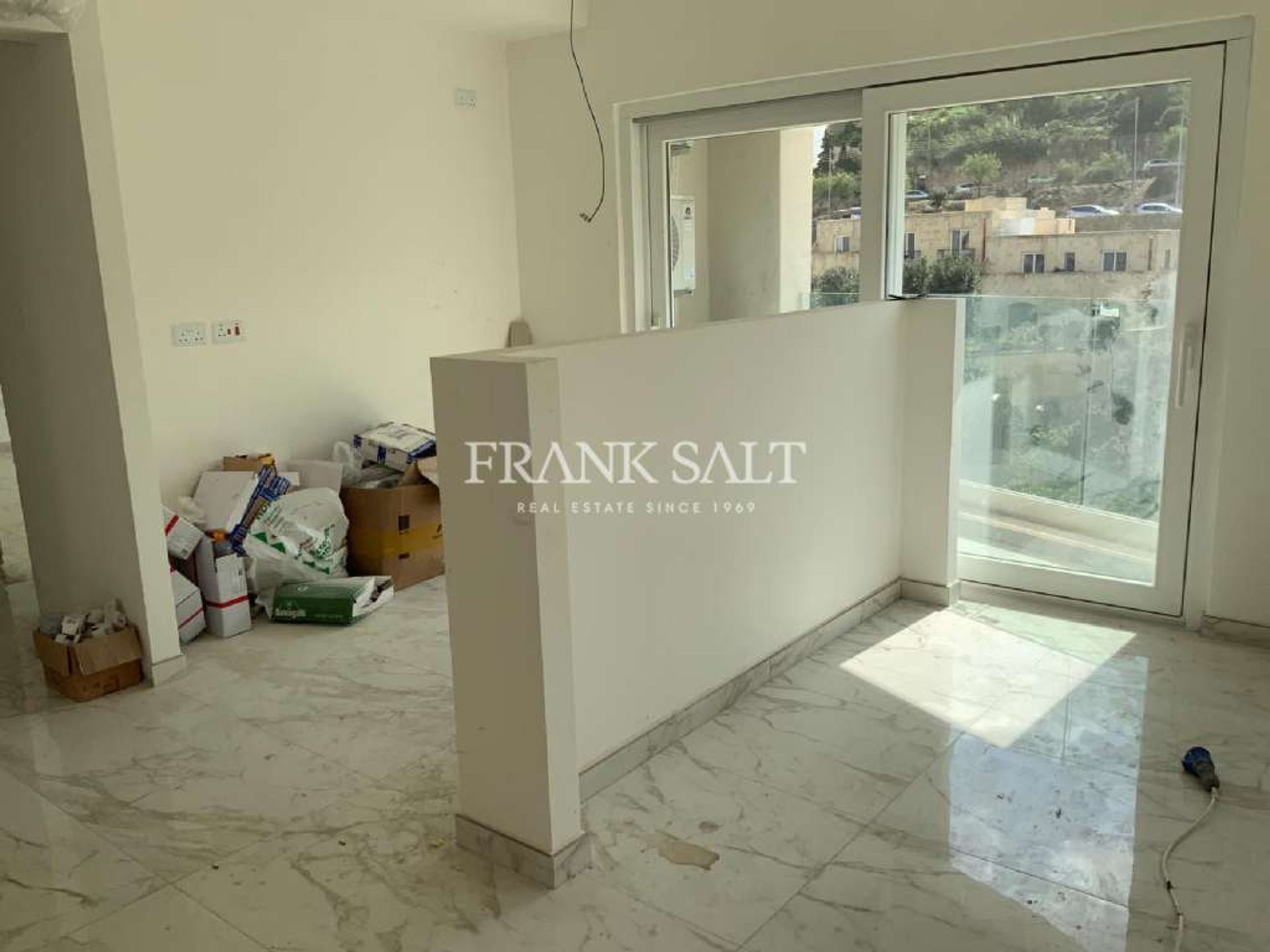 Condominium in San Giljan, San Giljan 10777455