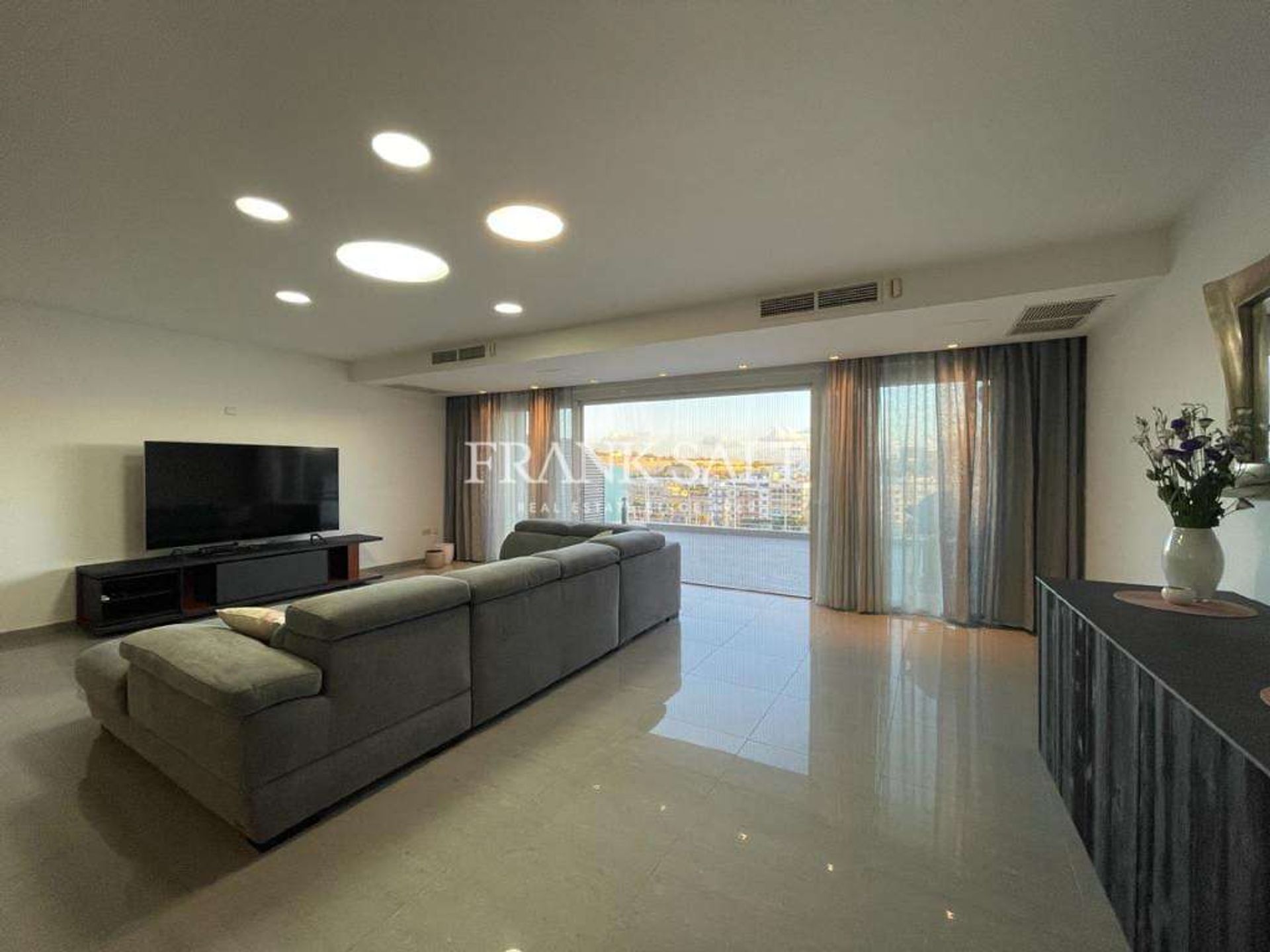 Condominio en Ta' Xbiex, Ta' Xbiex 10777617