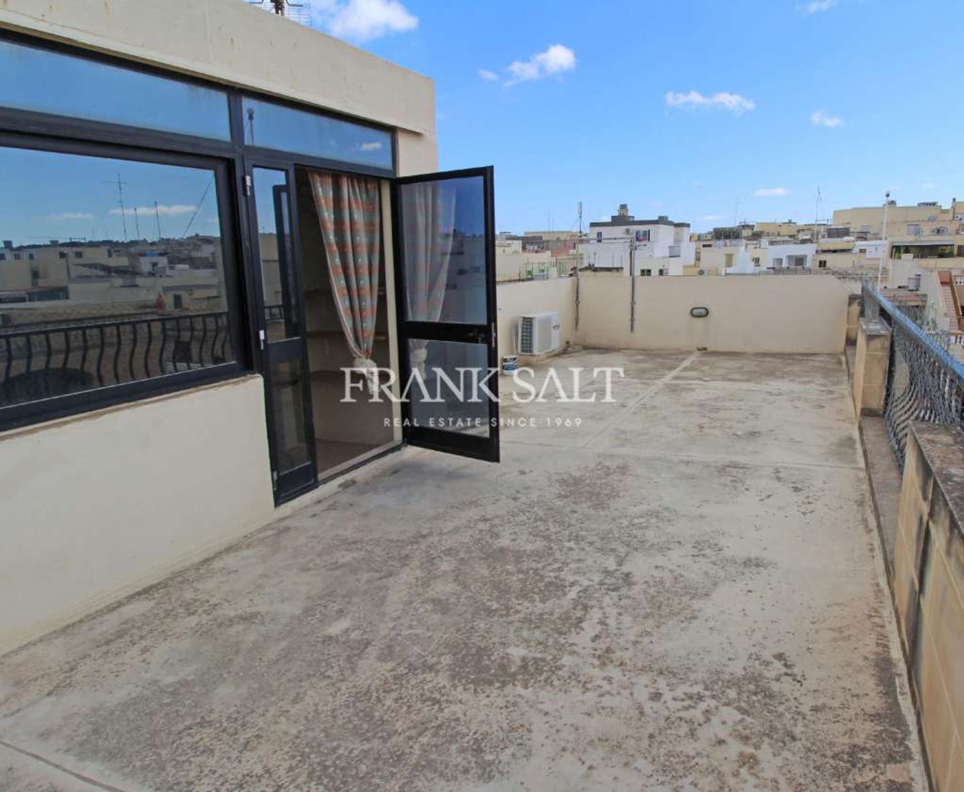 Condominium dans Qormi,  10777657