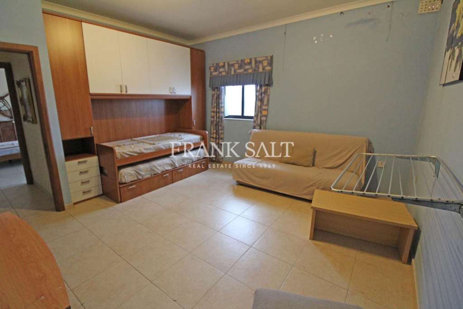 Osakehuoneisto sisään Qormi, Qormi 10777657