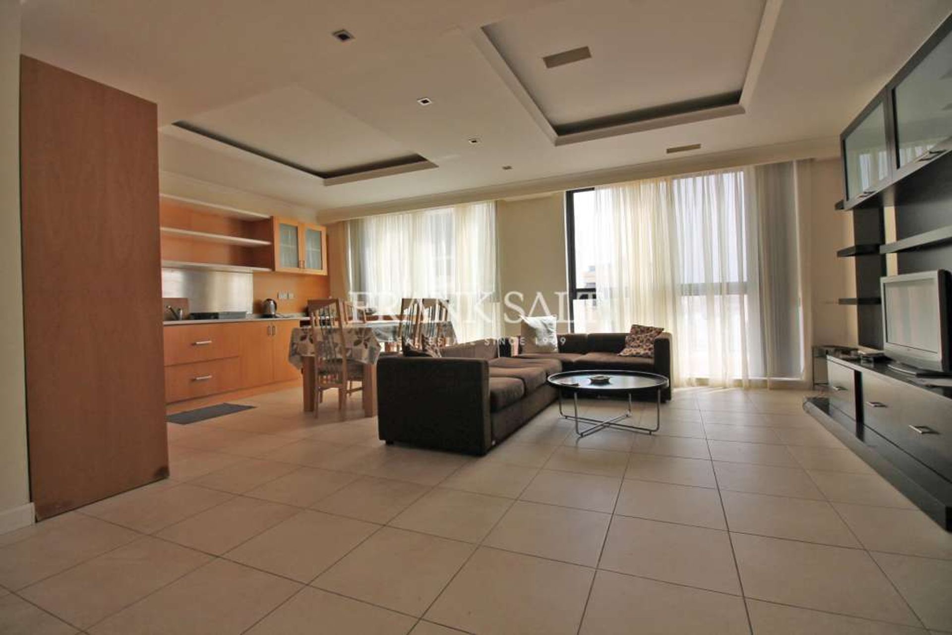 Condominium in San Giljan, San Giljan 10778059