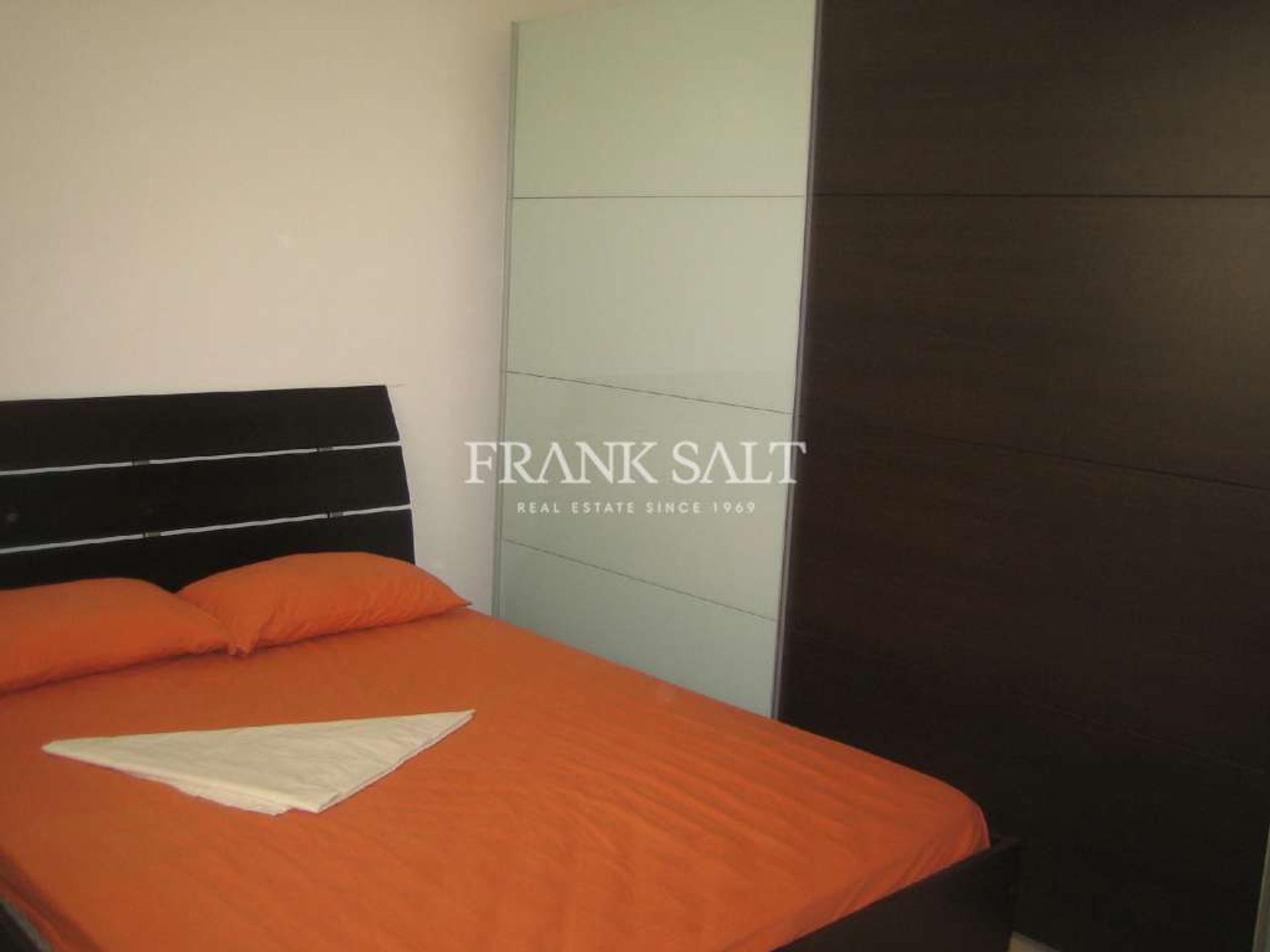 Condominium in San Giljan, San Giljan 10778224