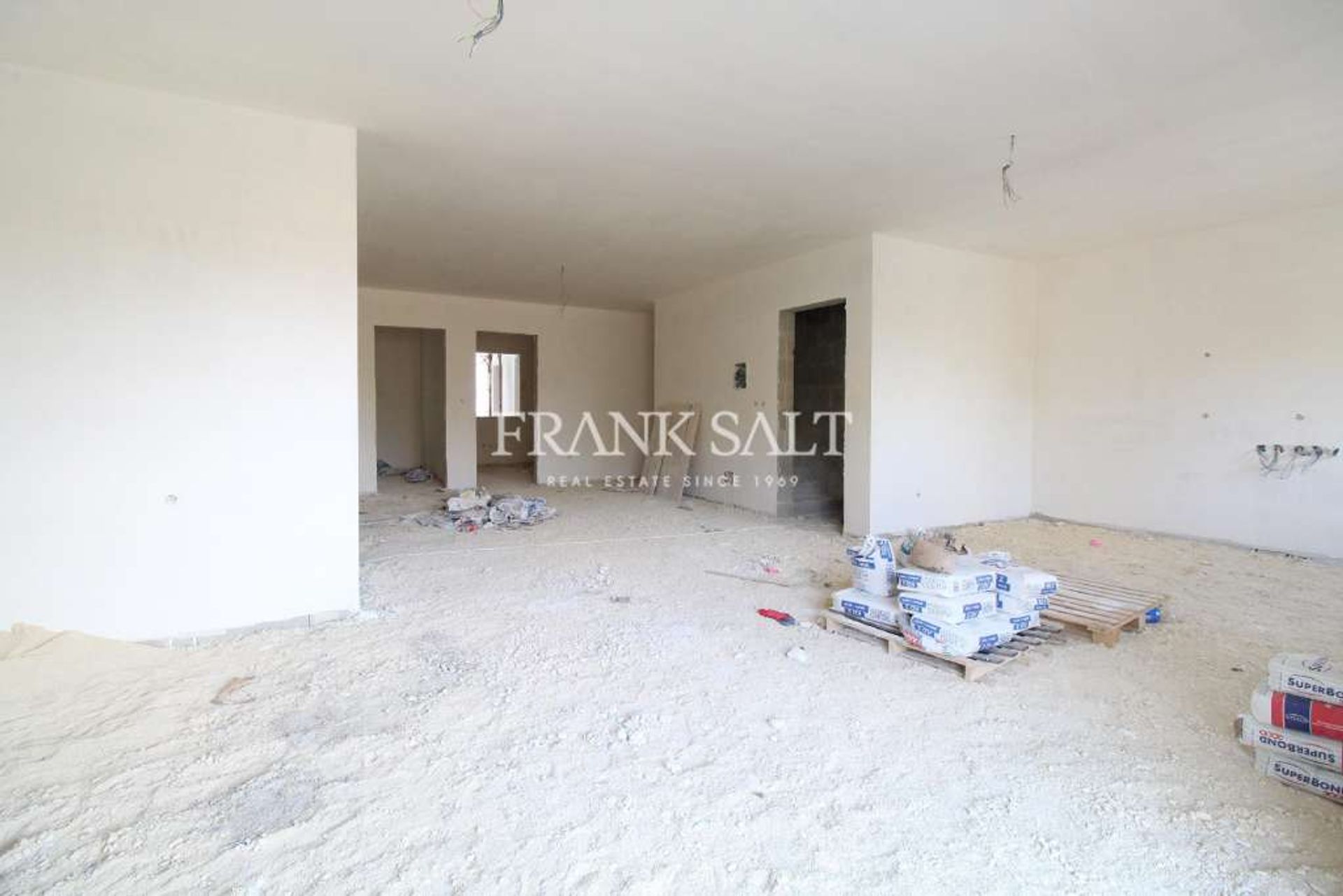 Condominium in Qormi,  10778324