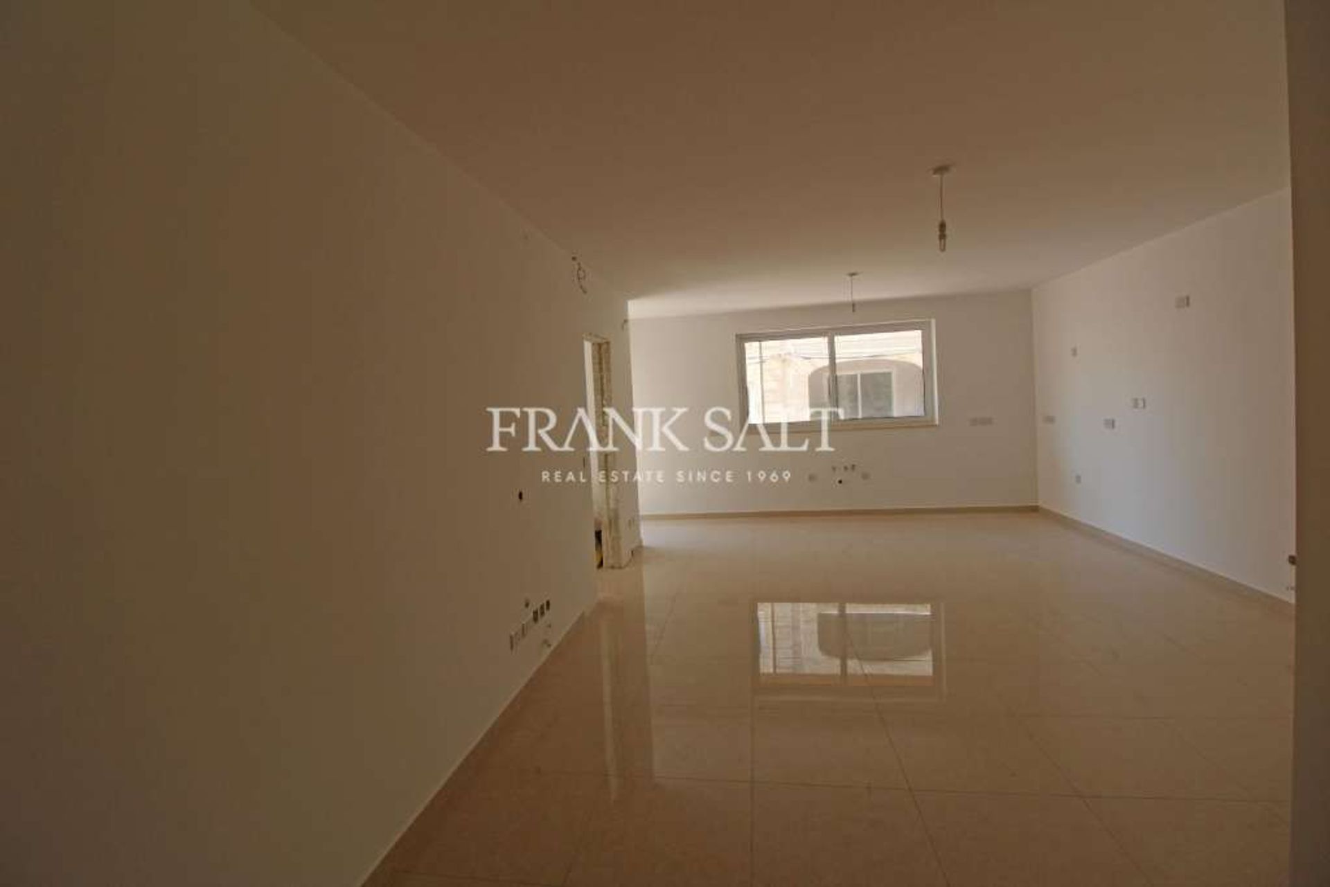 Condominio en Ghajn Tuffieha, Imgarr 10778377