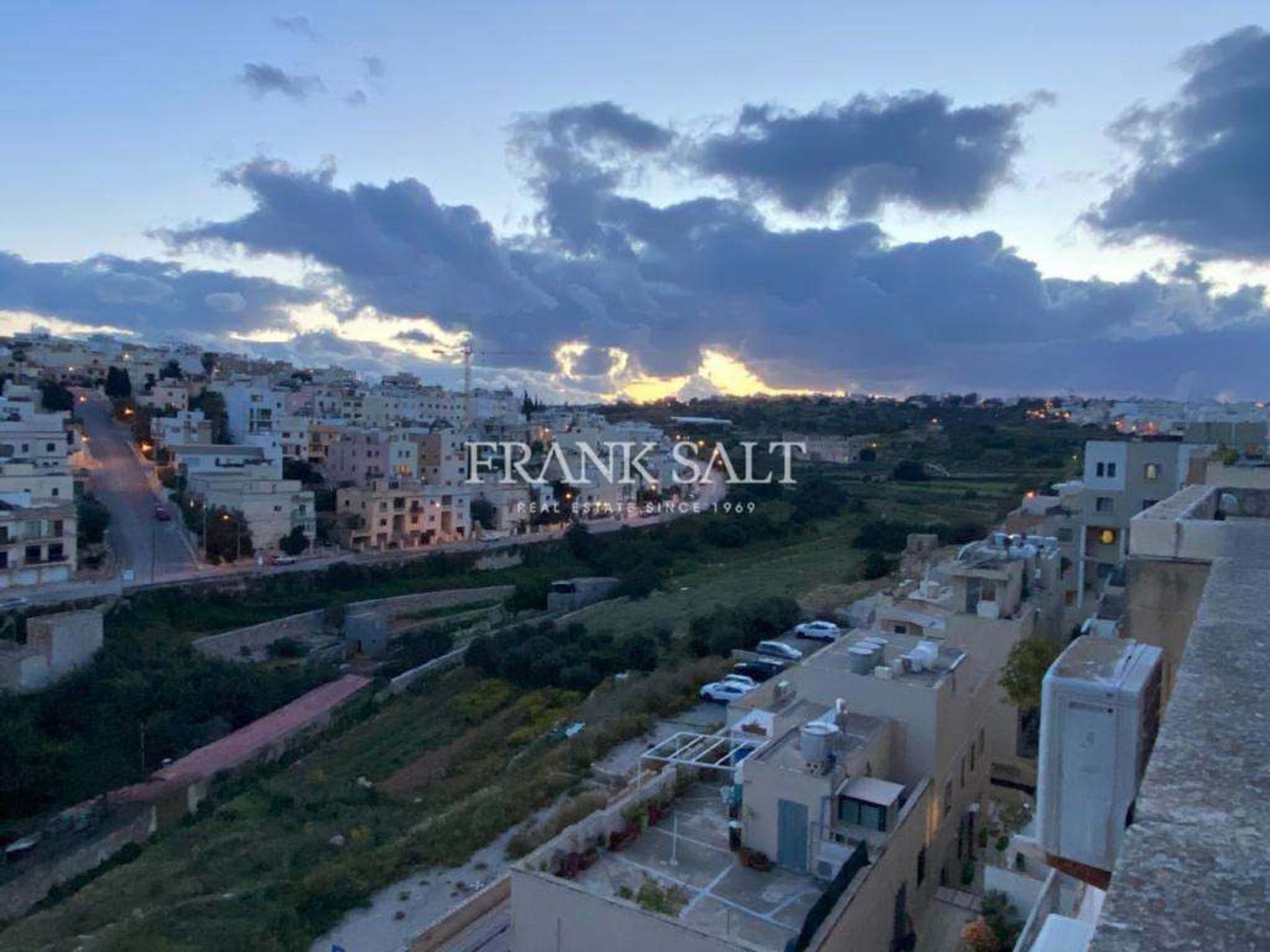 קוֹנדוֹמִינִיוֹן ב Swieqi,  10778500