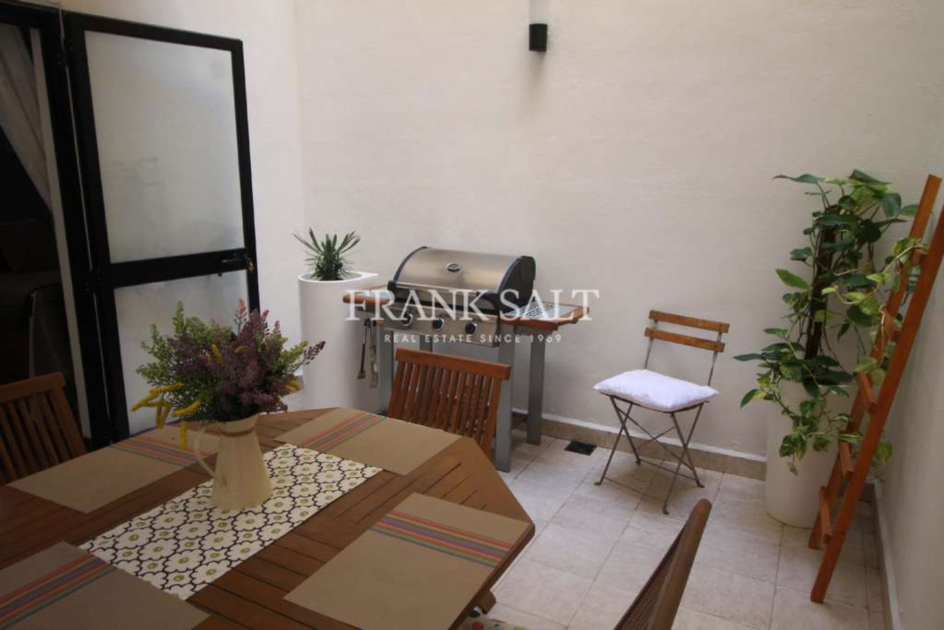 Osakehuoneisto sisään Tarxien, Tarxien 10778628