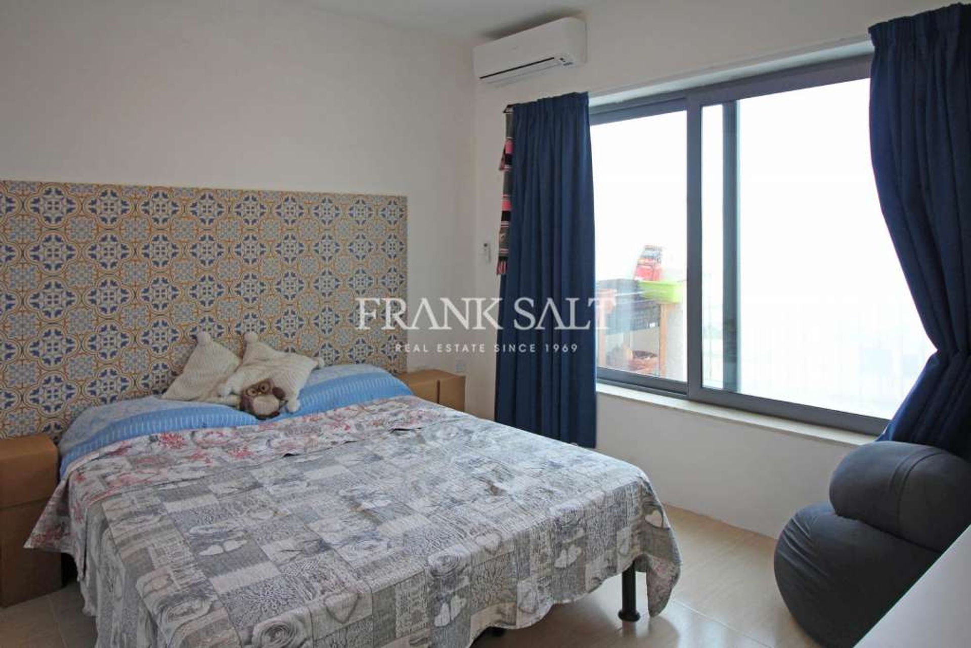 Condominium in San Giljan, San Giljan 10778641