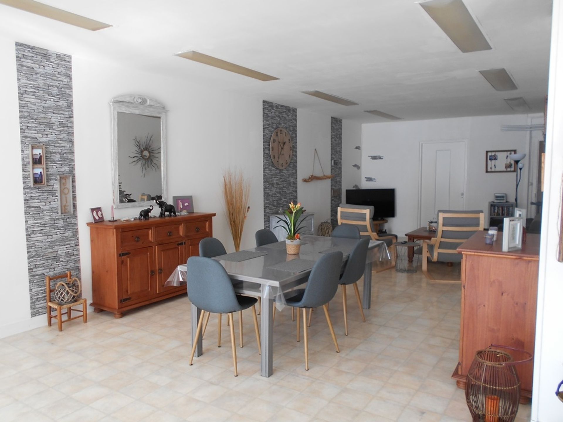 House in Saint-Aignan-de-Couptrain, Pays de la Loire 10779331