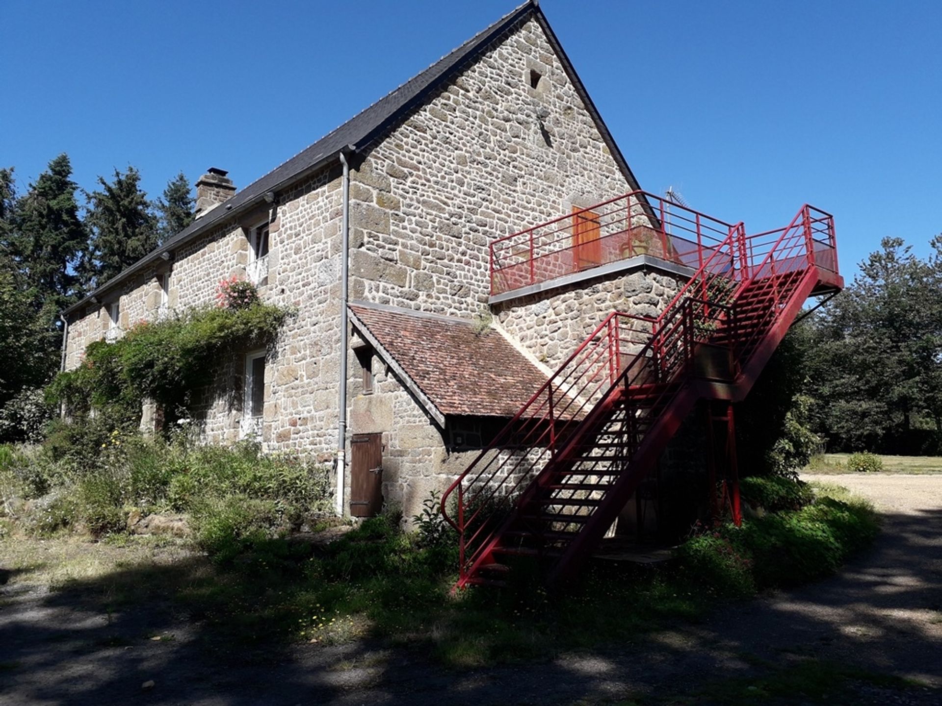 Haus im Joué-du-Bois, Normandie 10779334