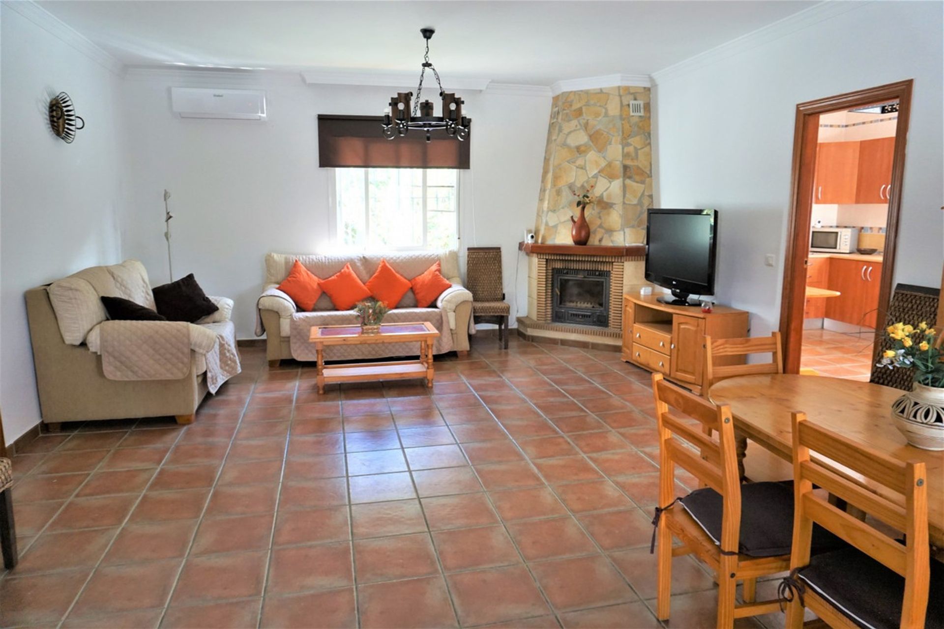 Huis in Canillas de Aceituno, Andalucía 10779673