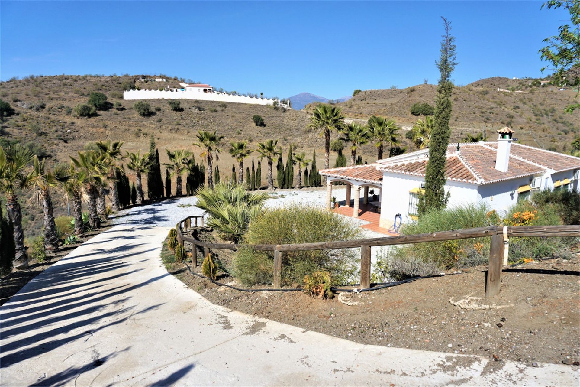 Huis in Canillas de Aceituno, Andalucía 10779673