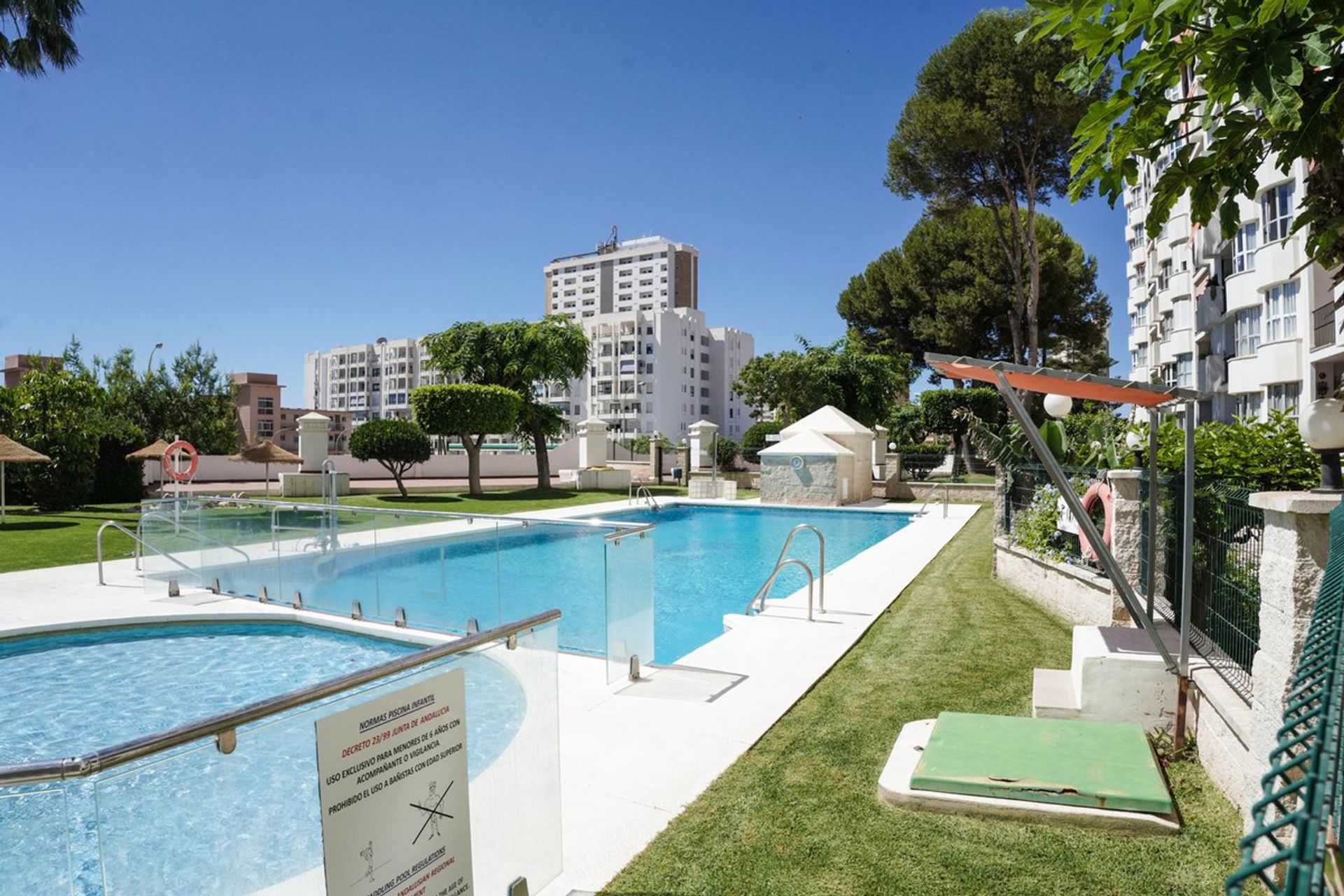 Condominium in Fuengirola, Andalusia 10779844